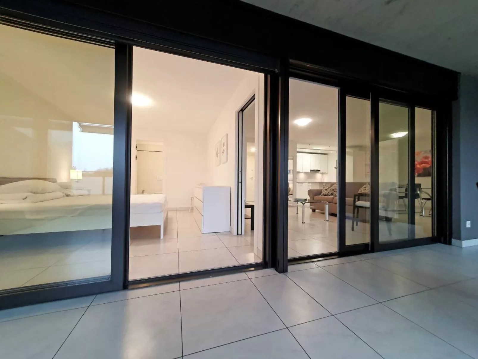 Süsse Wohnung Apt 106-Binnen