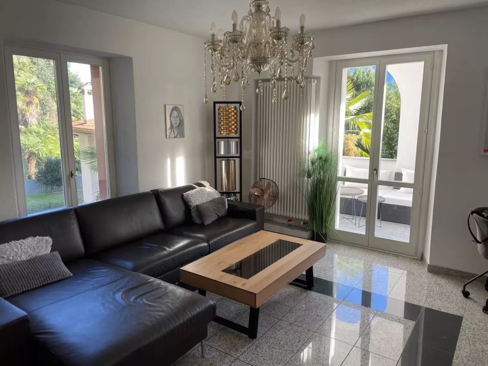 Villa Romantica-Binnen