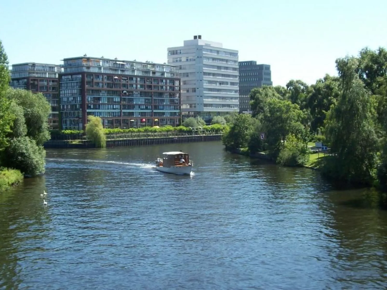 Stylische Ferienwohnung mit Südbalkon in Messenähe-Buiten