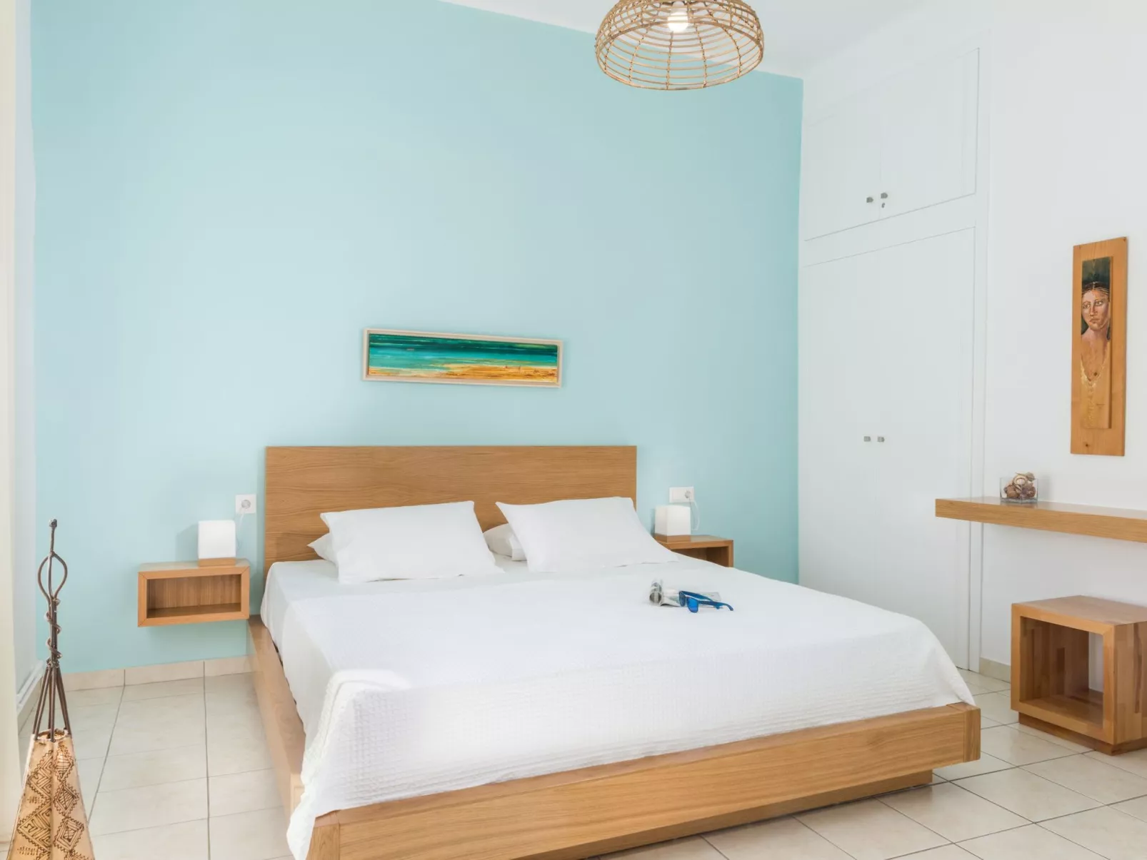 "Thea Thalassa" mit eigenem Pool-Binnen