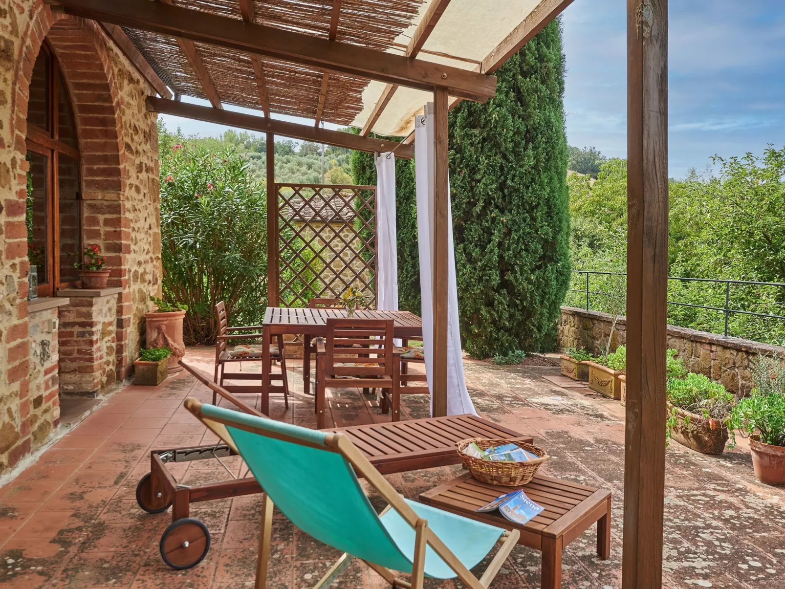 "Dalia castellett - Image-tags.info