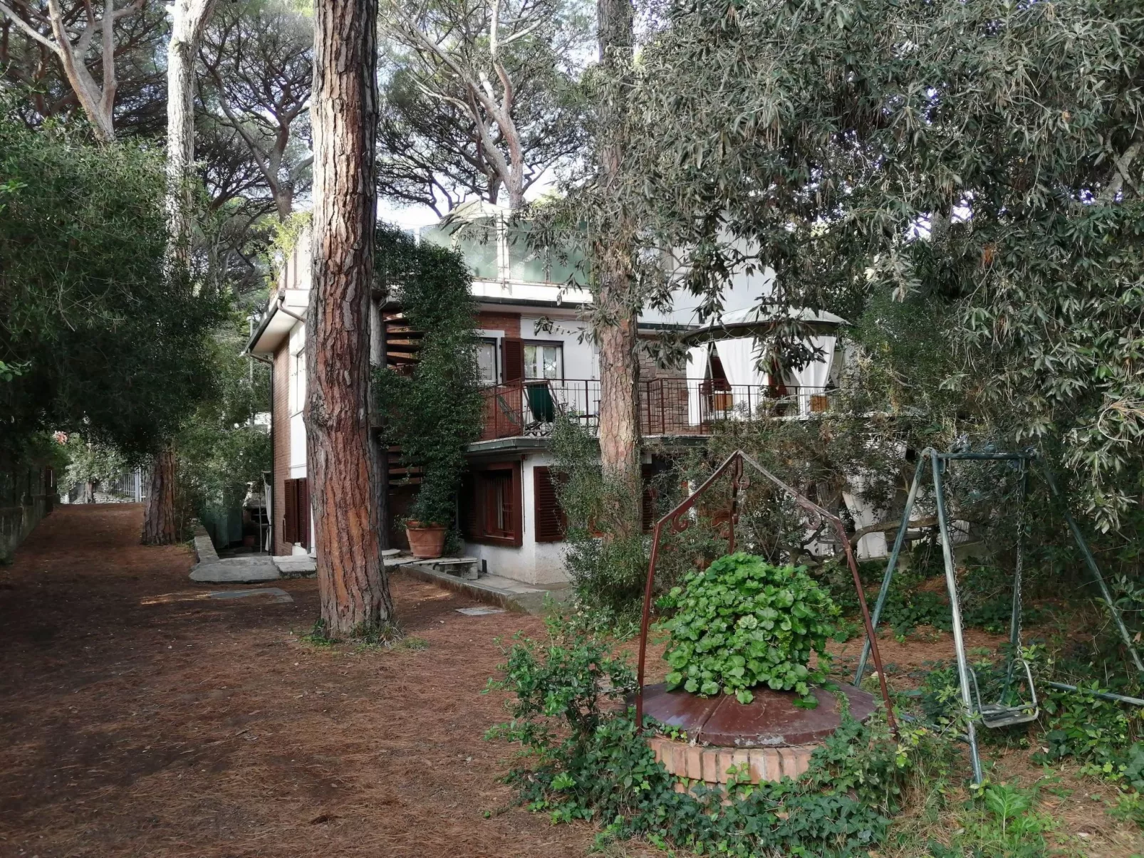 Buganvilla' Wohnung mit privater Terrasse-Buiten