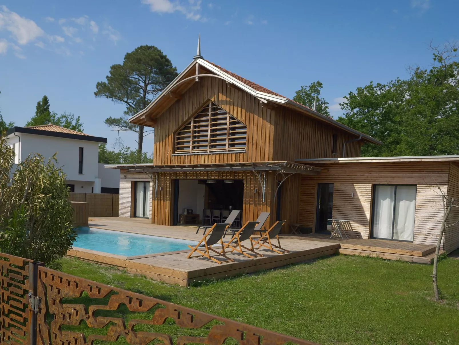 Außergewöhnliche Villa Andernos les Bains-Buiten