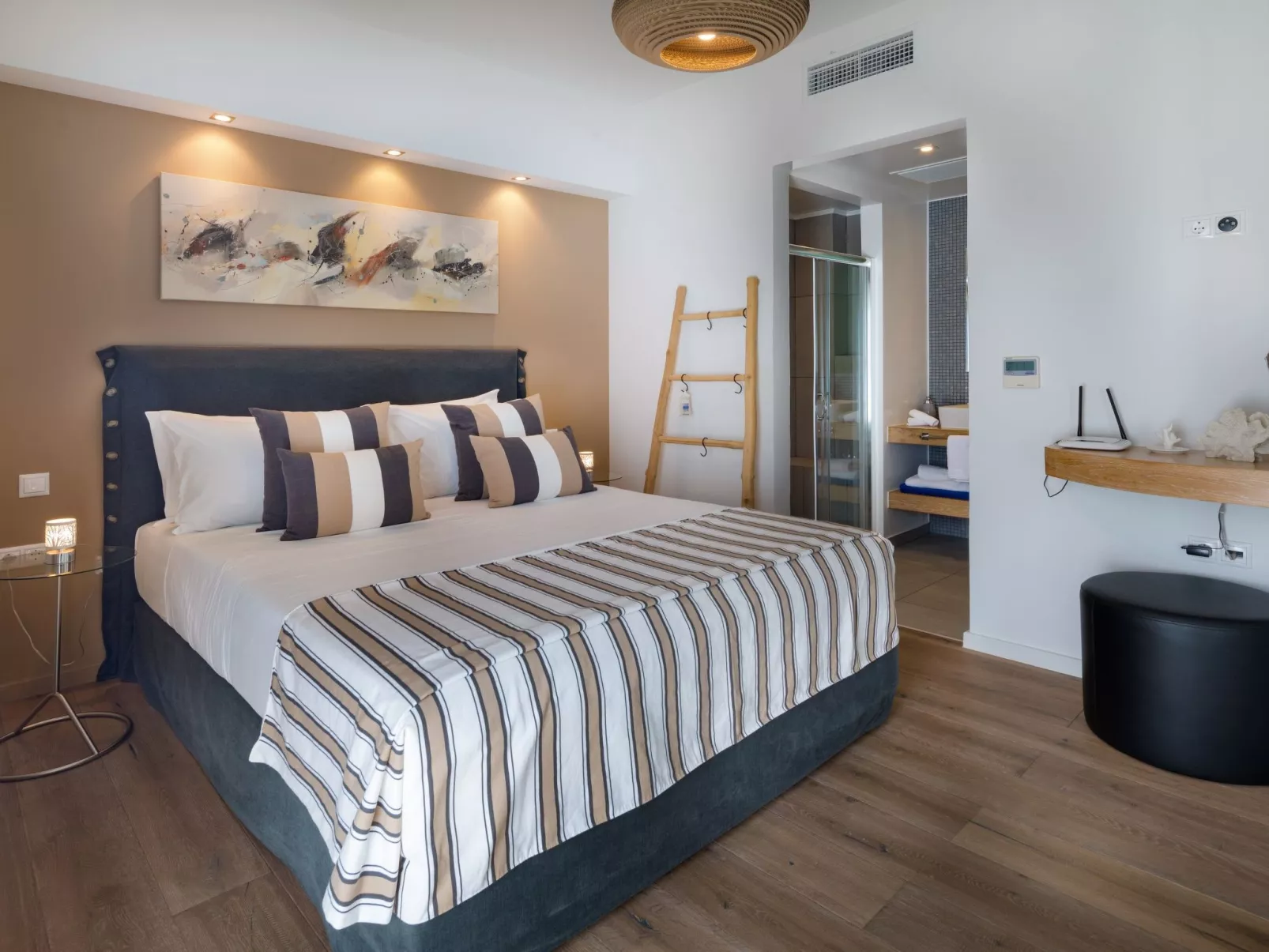 Gut ausgestattete Villa mit Pool und privatem Garten-Binnen