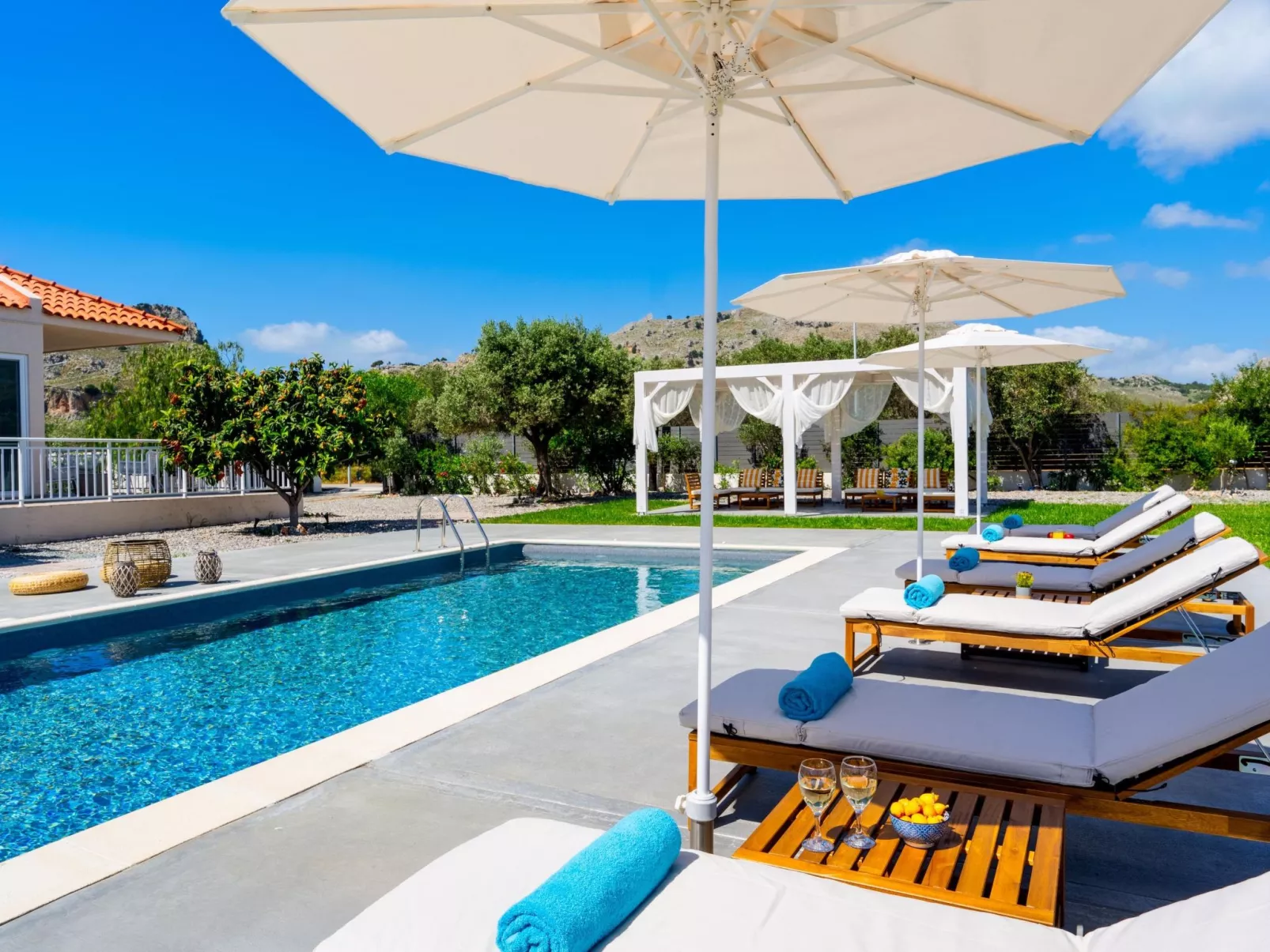 Ewigkeit Villa Kolympia-Buiten