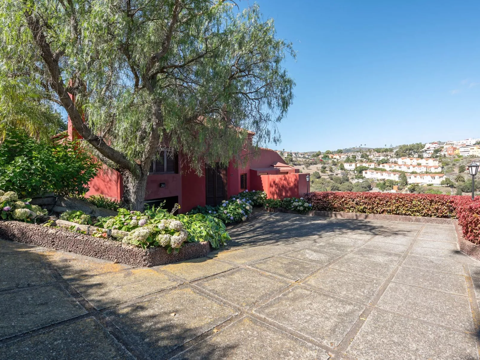 Wunderschöne Villa in einer einzigartigen natürlichen Umgebung-Buiten