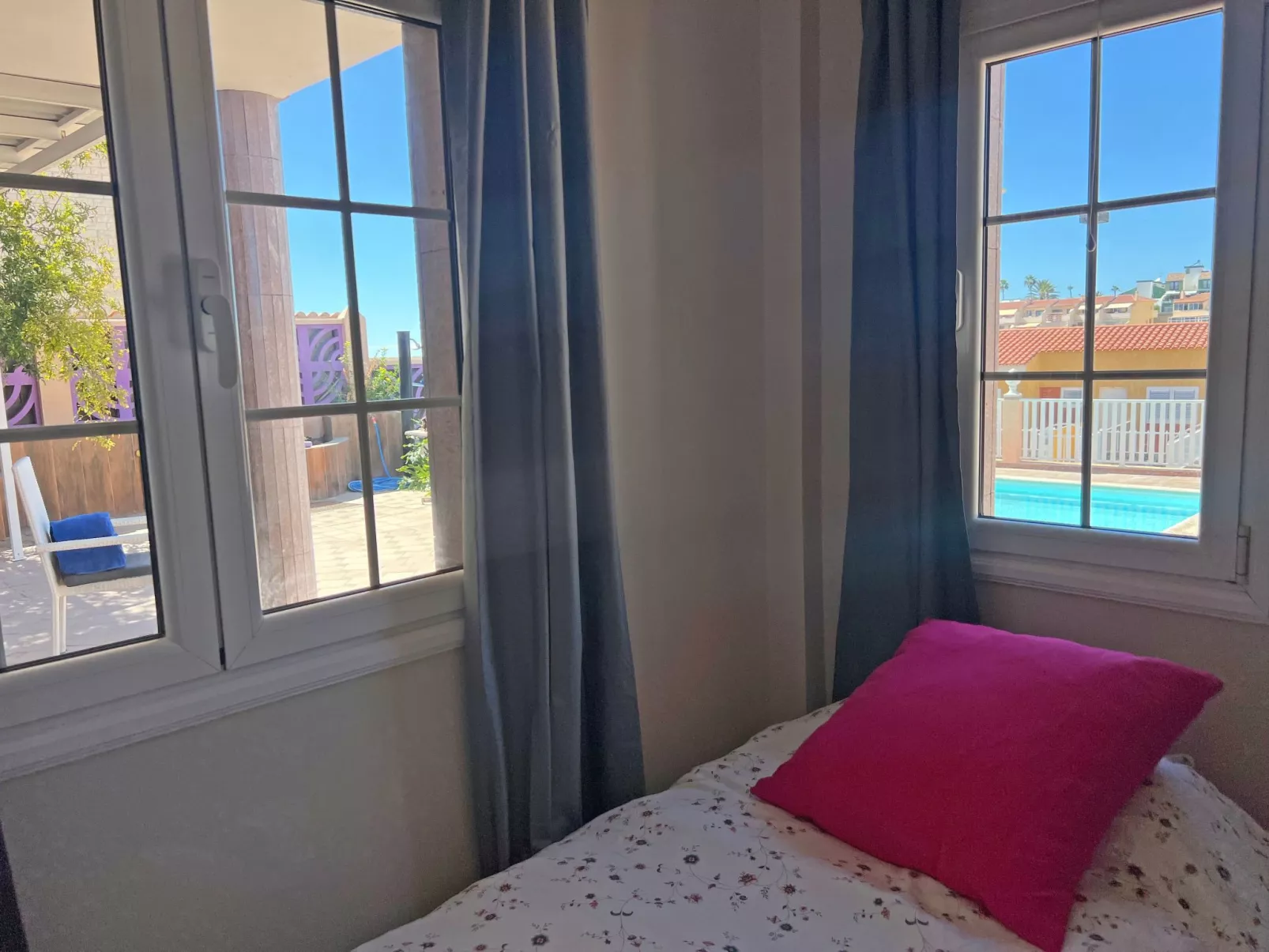 Villa "Esmeralda" mit Garten, Grill und Terrasse-Binnen