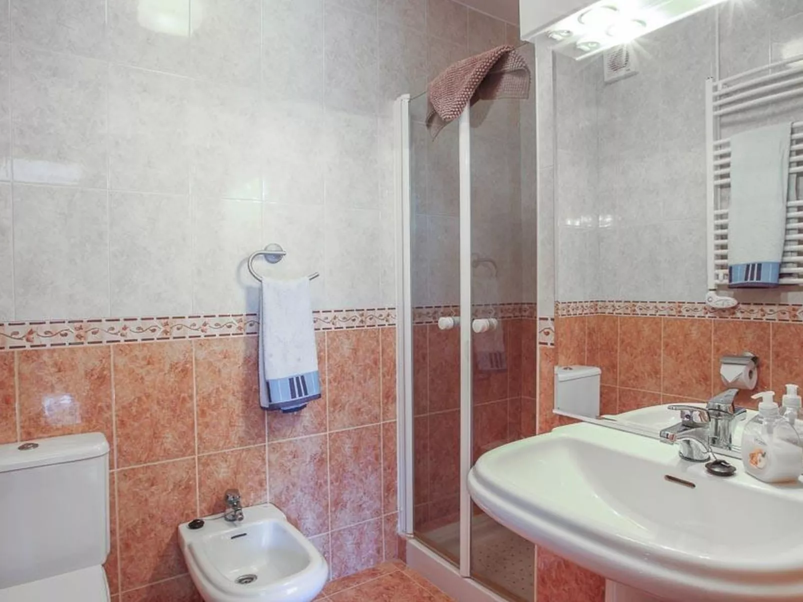 Villa Violeta-Binnen