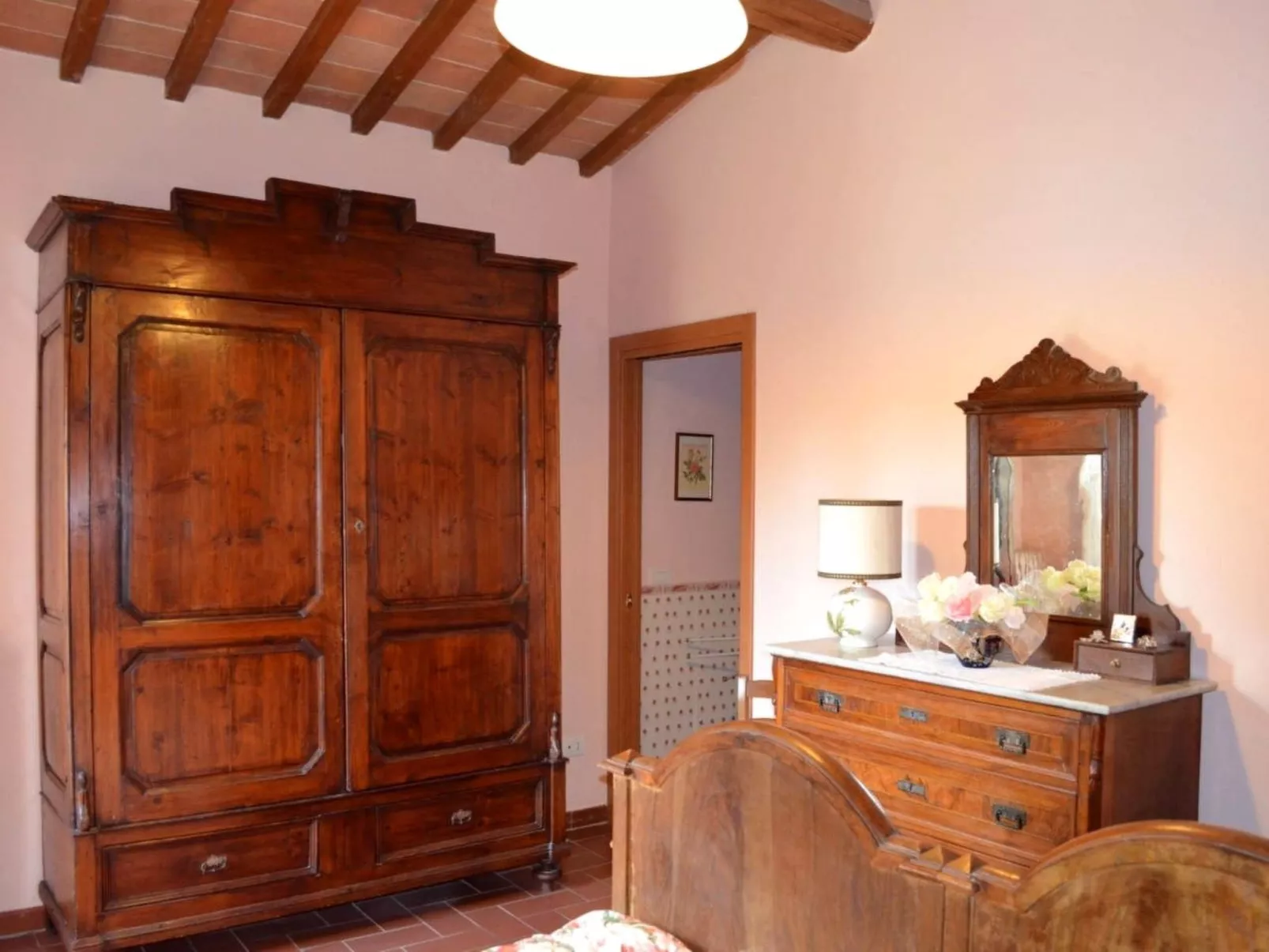 Haus in Marciano mit privatem Parkplatz-Image-tags.info