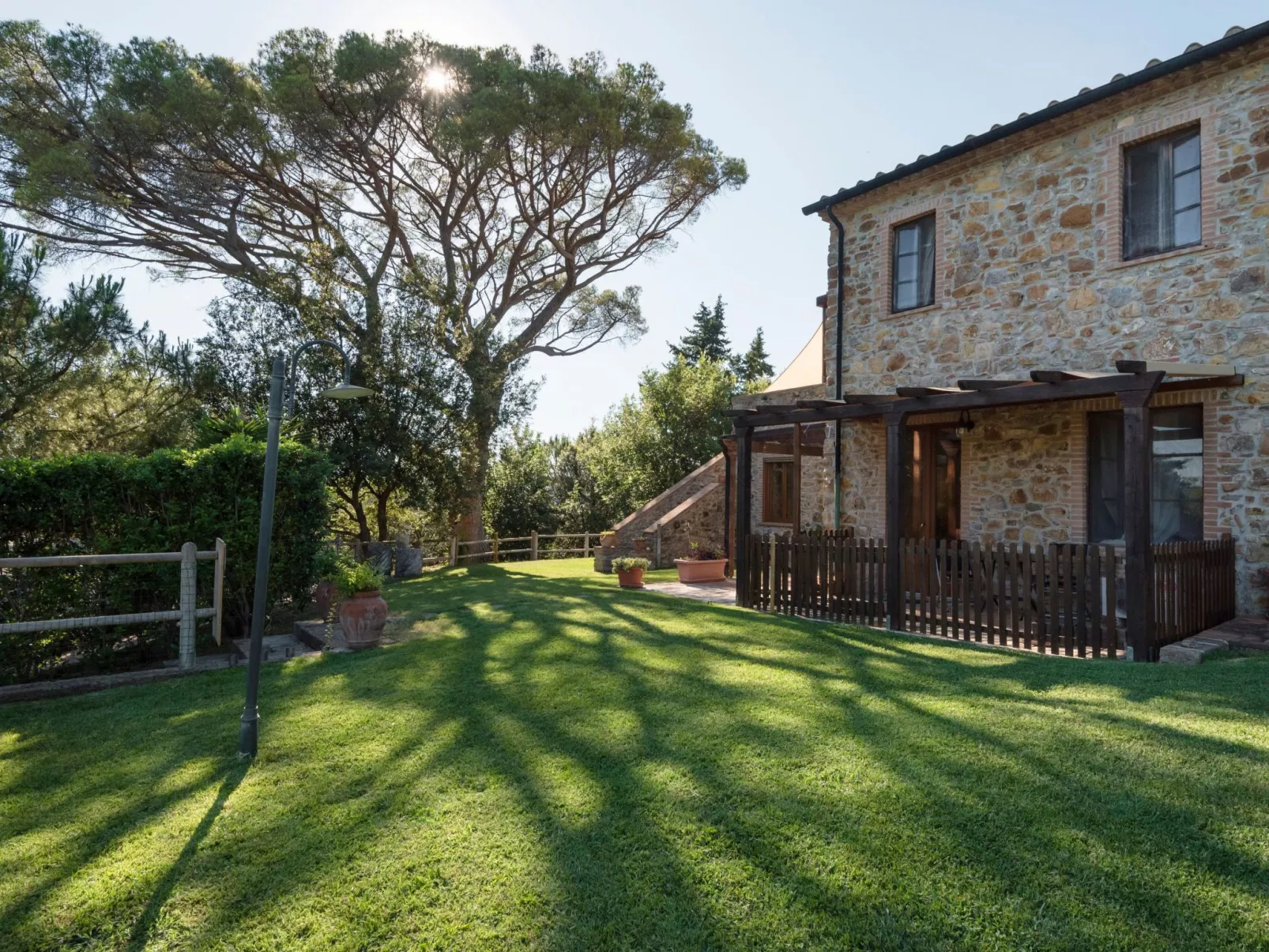 Ein-Zimmer-Wohnung in einem Bauernhaus-Buiten