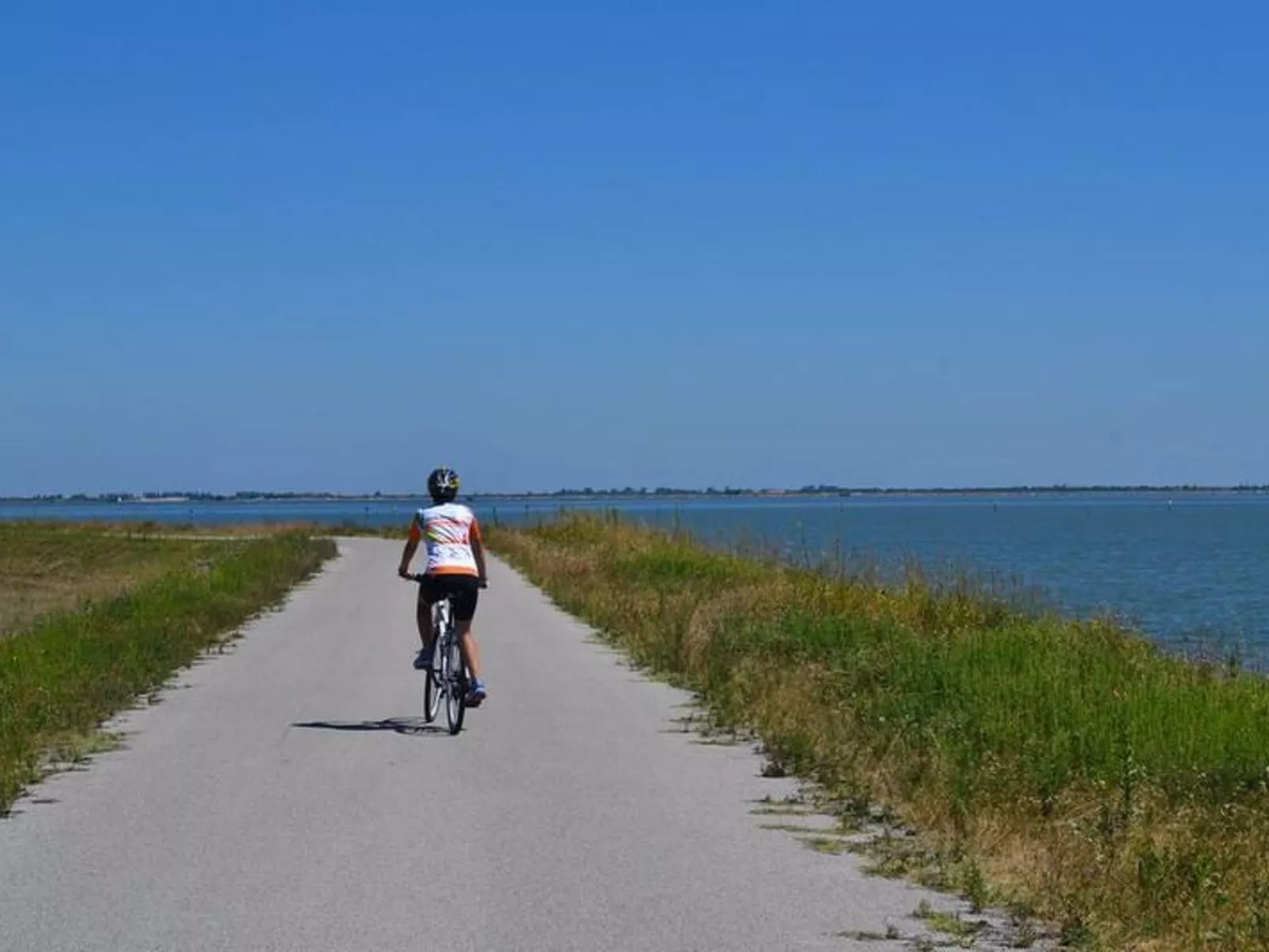 Villa mit Gemeinschaftspool zwischen Ferrara und Venezia-Buiten