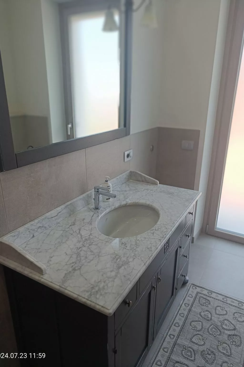 Lucà Wohnungen mit Bergblick-Image-tags.info