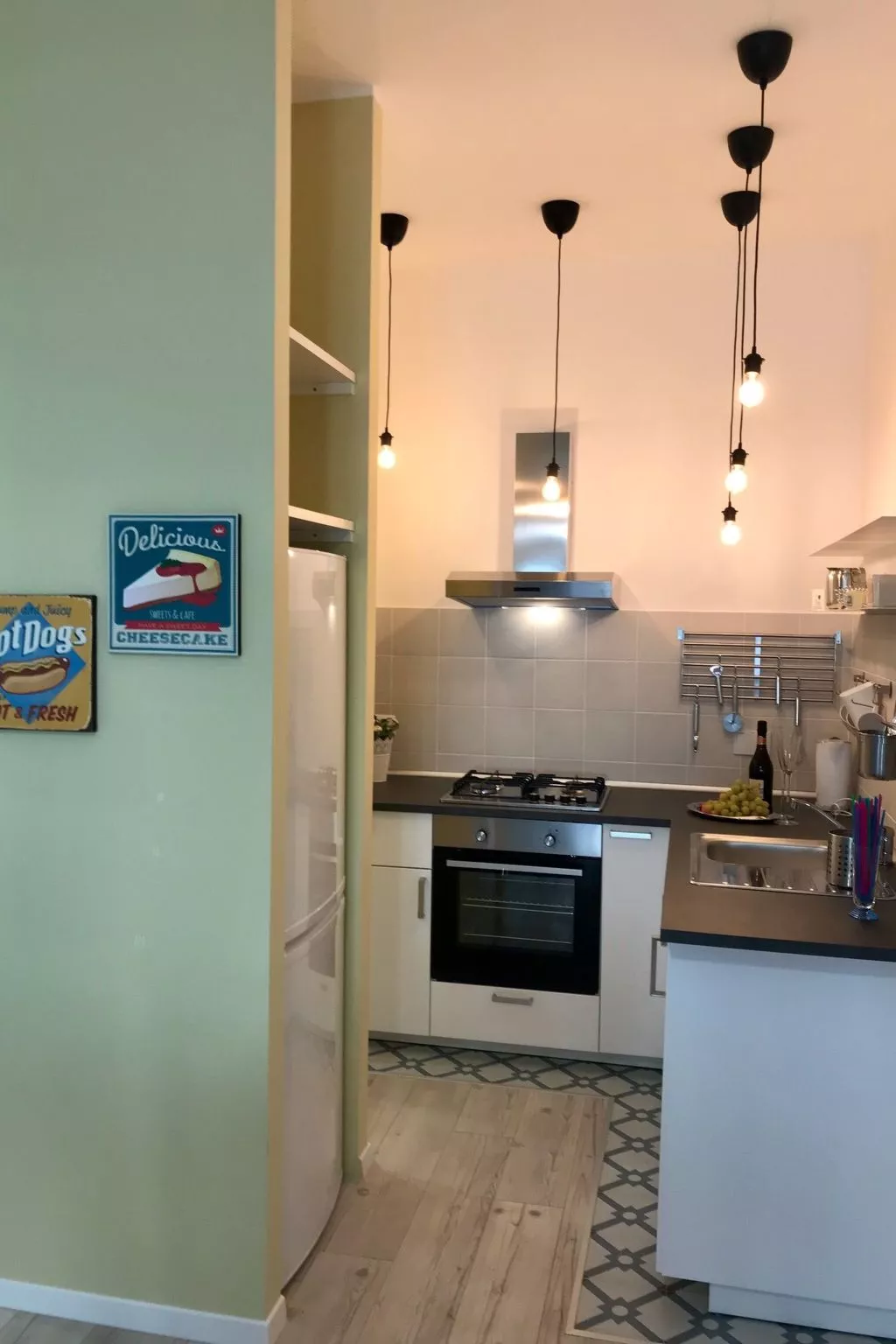 "AzzuRomare-Image-tags.info