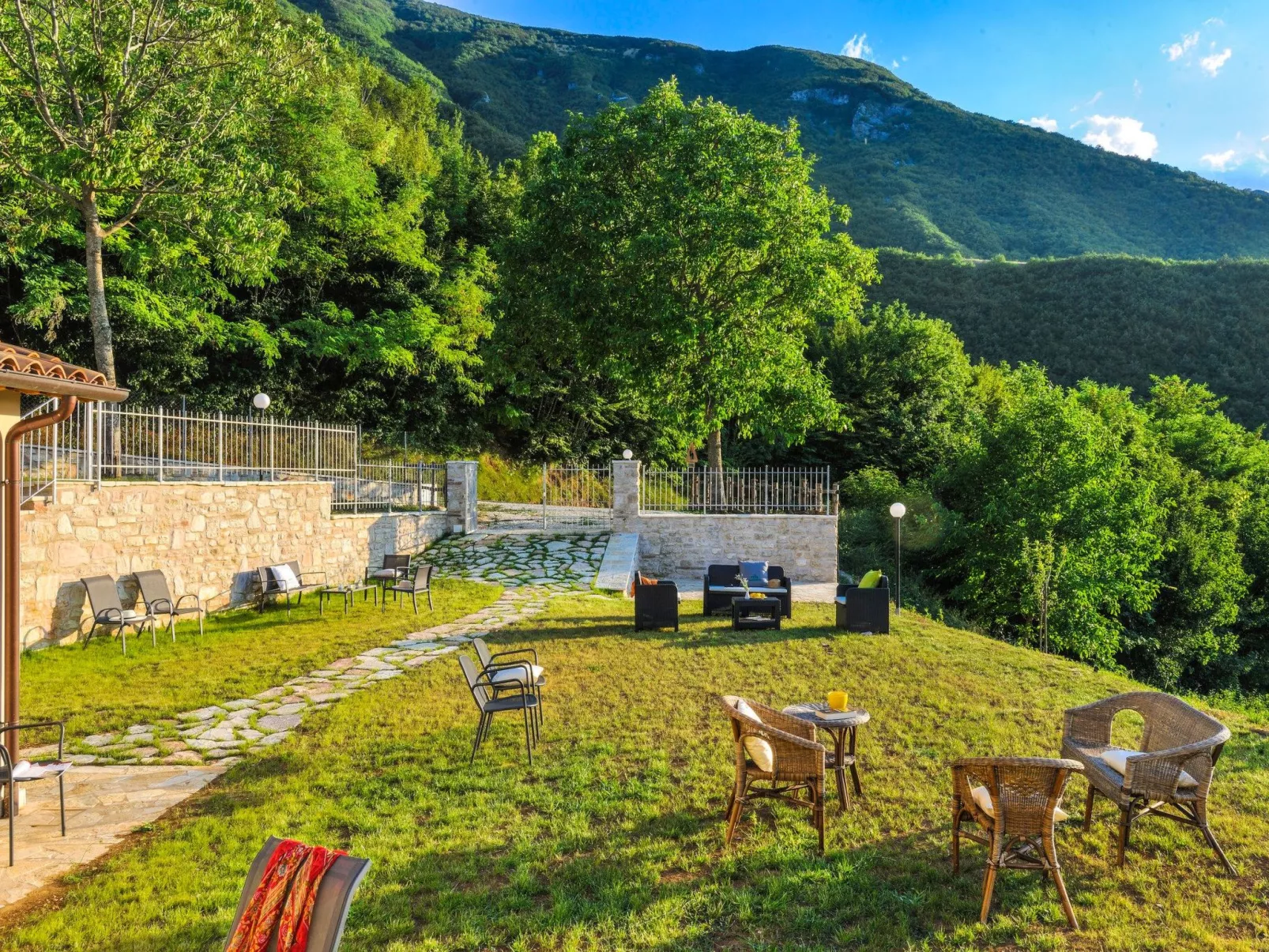 Acquanera - Marcheholiday, mit privatem Pool-Buiten