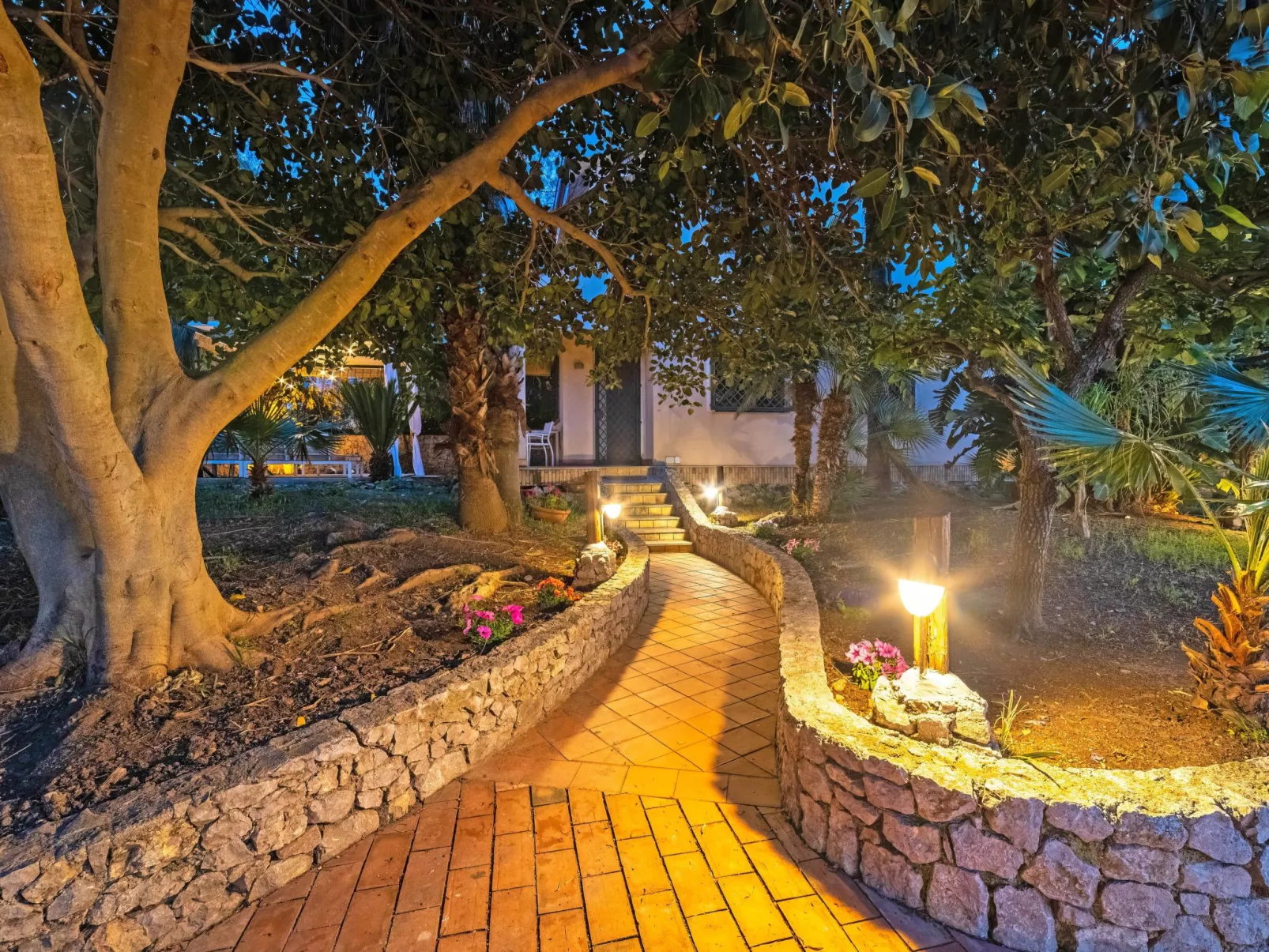 Gemütliches Haus in Carini mit privatem Pool-Image-tags.info