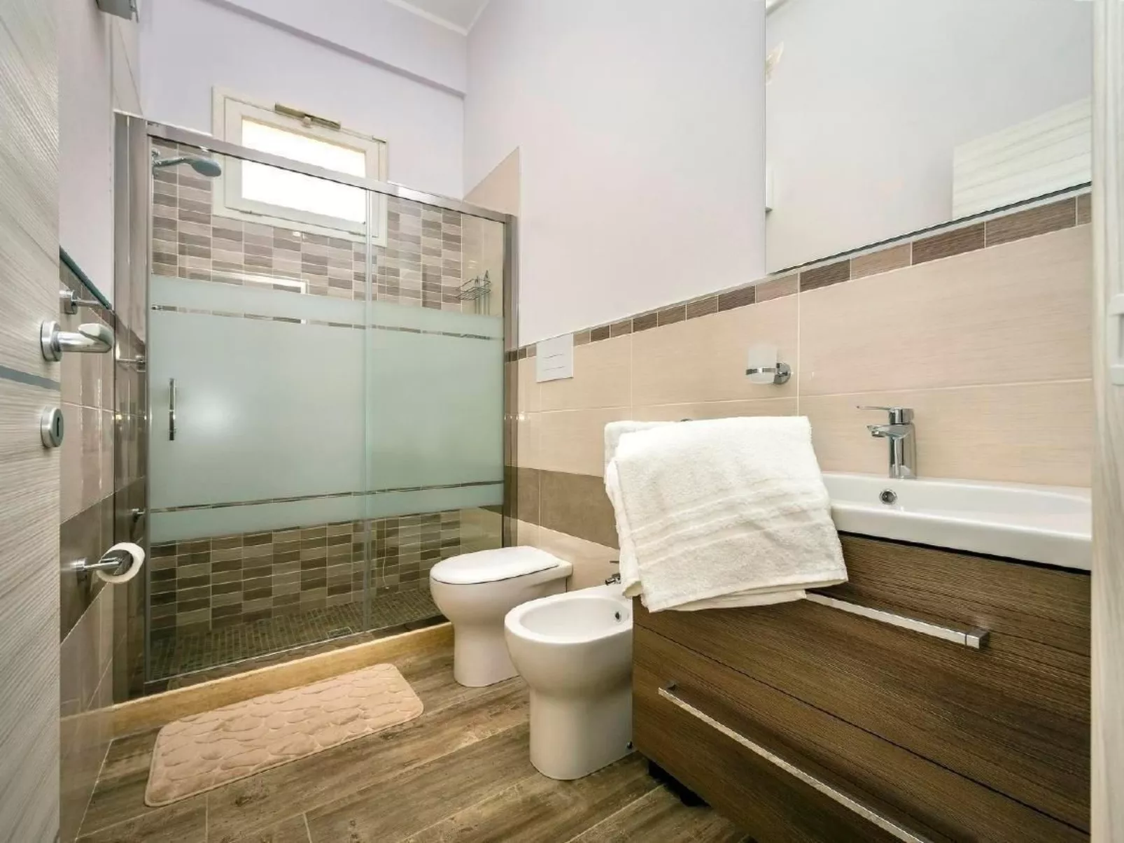 "Mare e Monti" mit eigenem Pool-Binnen