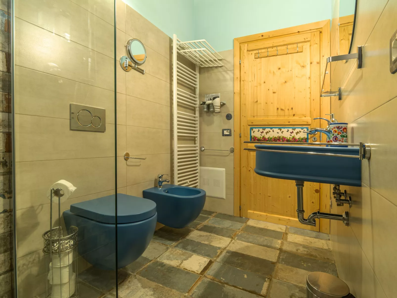 'Hortus la azurra'-Binnen