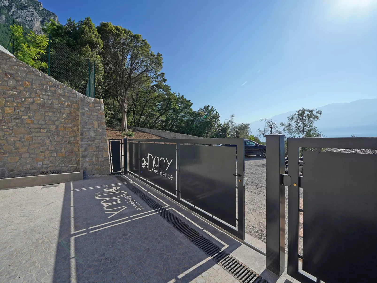 Residence Dany Drei-Zimmer-Wohnung 6 Betten-Buiten