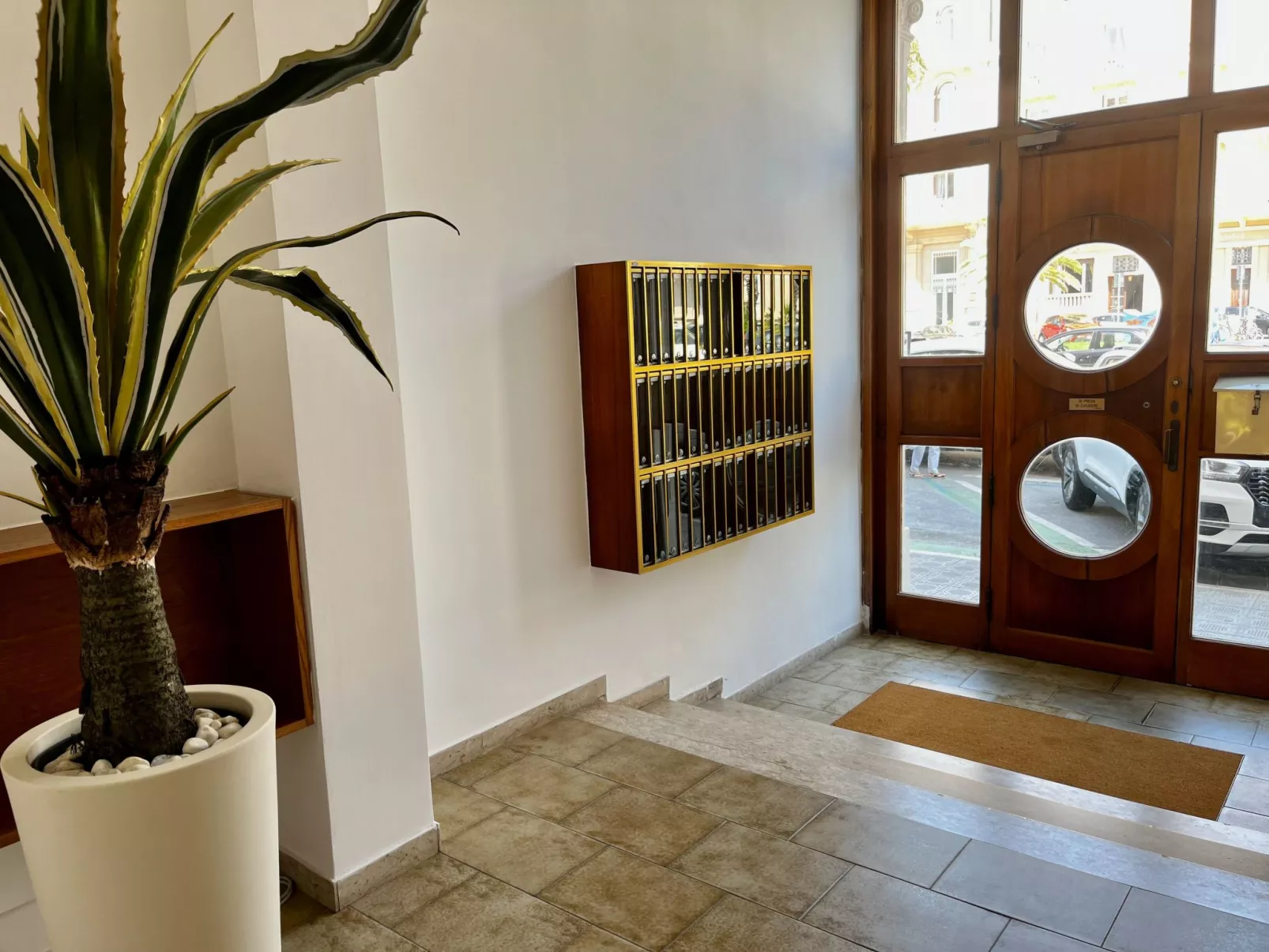 Lucevan le stelle von Holiday World-Buiten