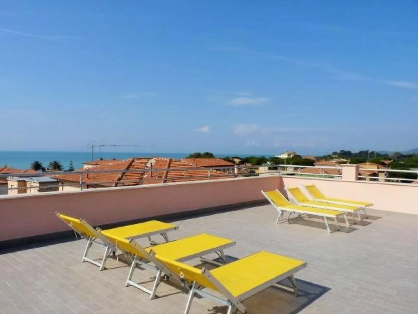 Helle Wohnung in Castiglione Della Pescaia-Buiten