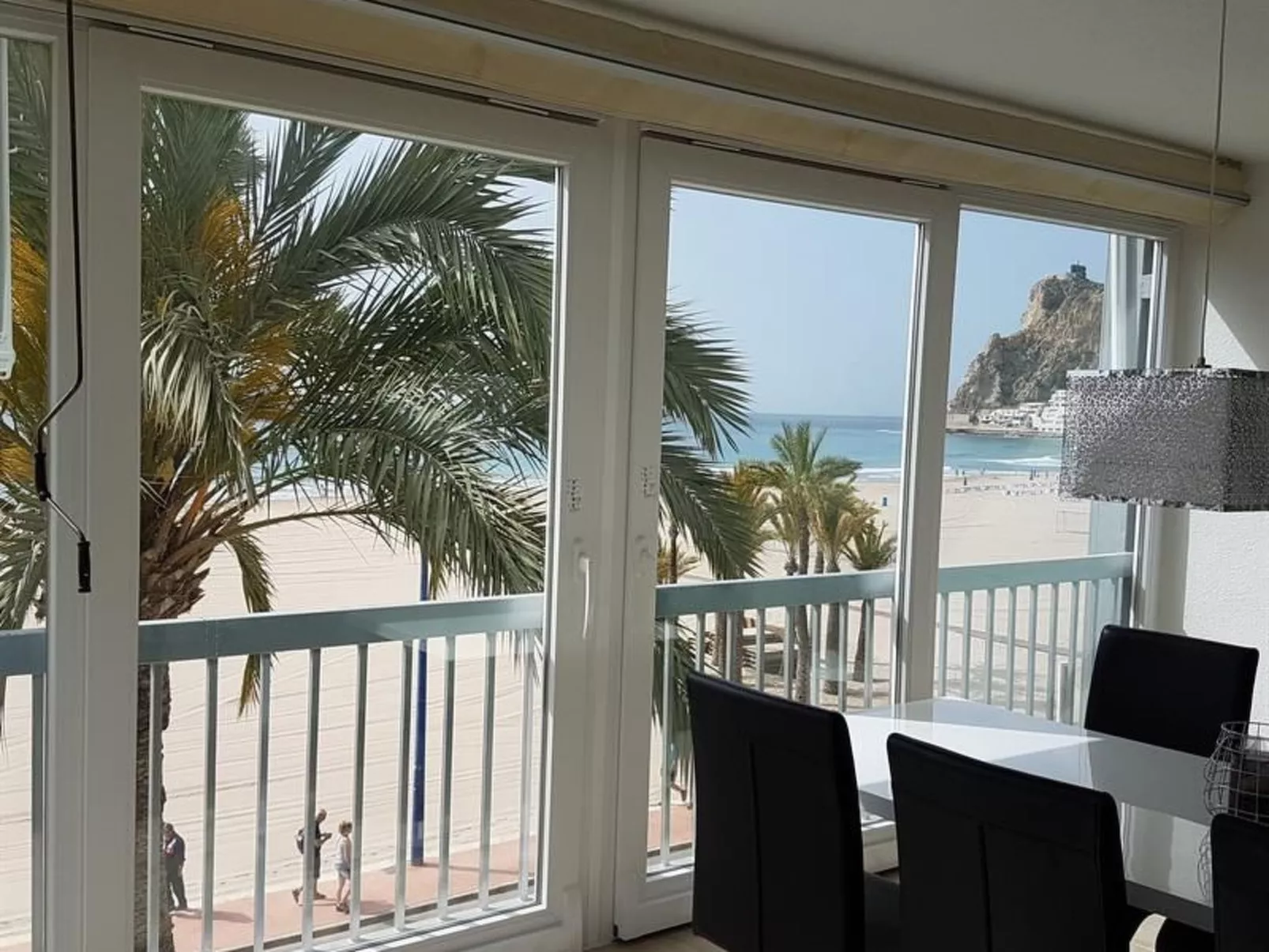 Esmeralda-Image-tags.info