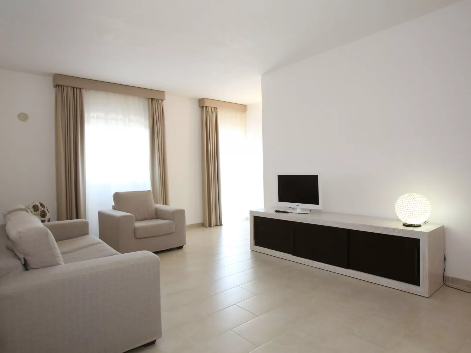 Villa Rea mit Panoramapool-Binnen