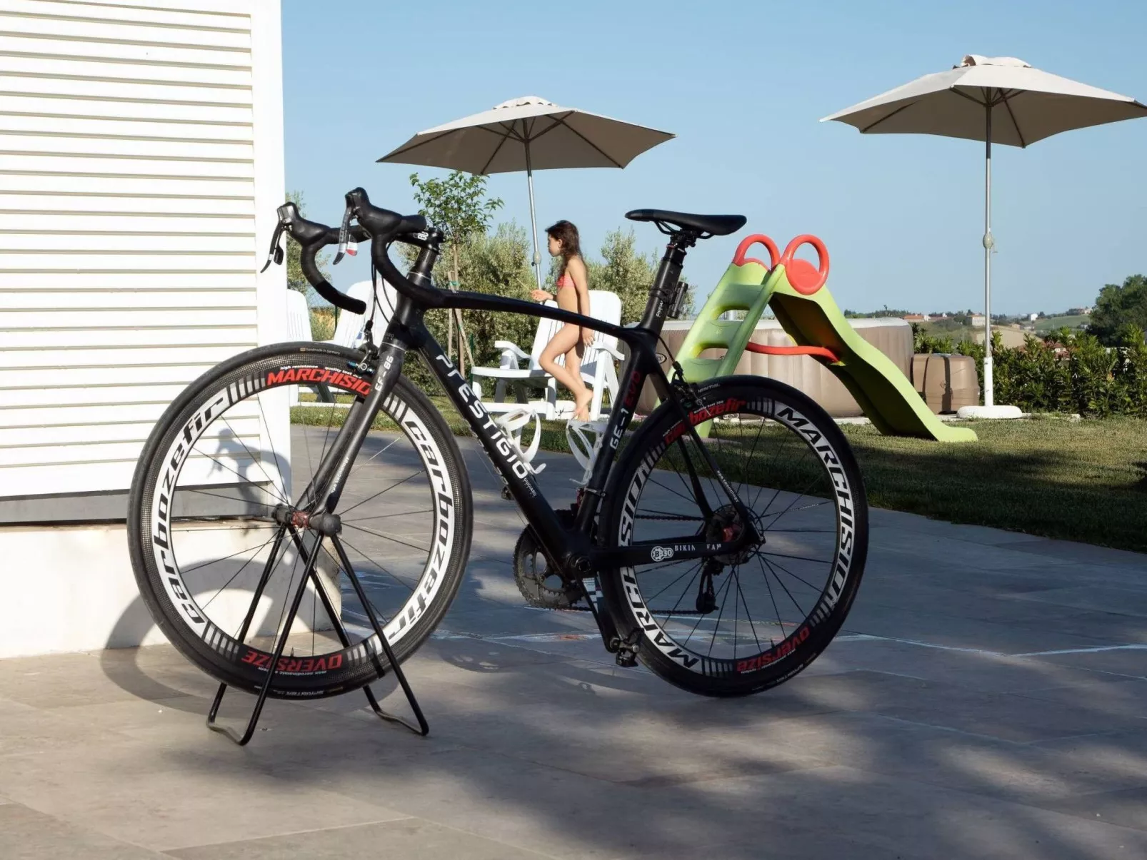 Residenz Borgo Offida mit großem Garten-Buiten