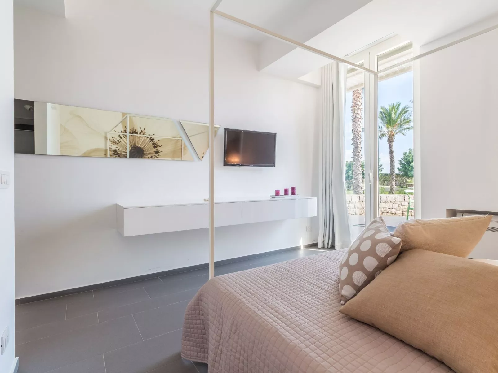 Anthea, Villa mit Pool und Fußball-Tennisplatz nur wenige Kilometer vom Strand-Image-tags.info