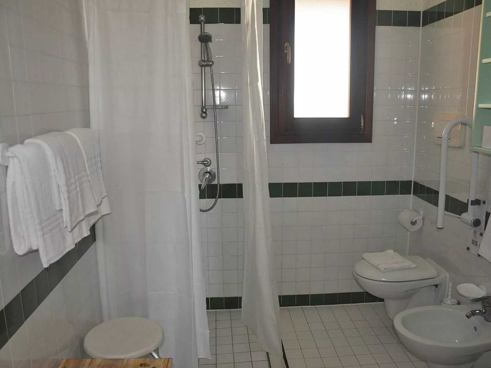 Apt. Eldi 2BS, mit gemeinsamem Schwimmbad-Image-tags.info