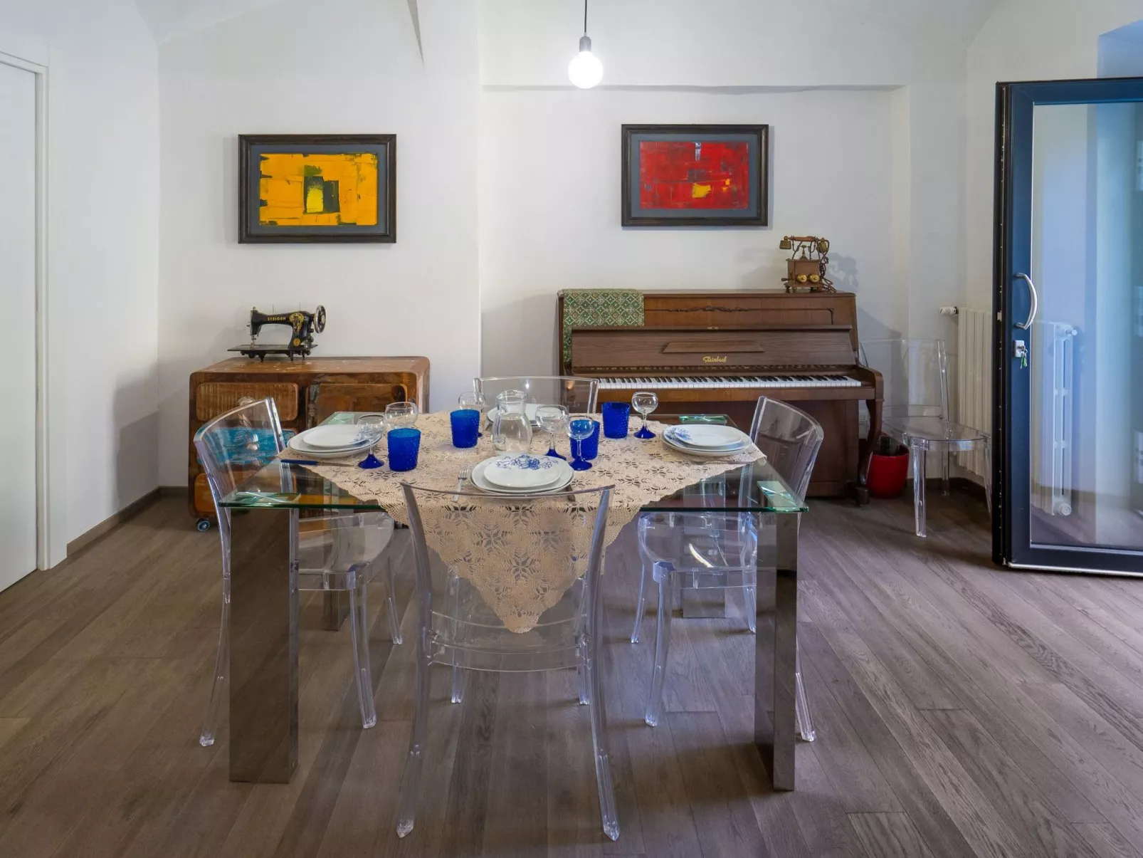 Das Haus des Pianisten-Binnen