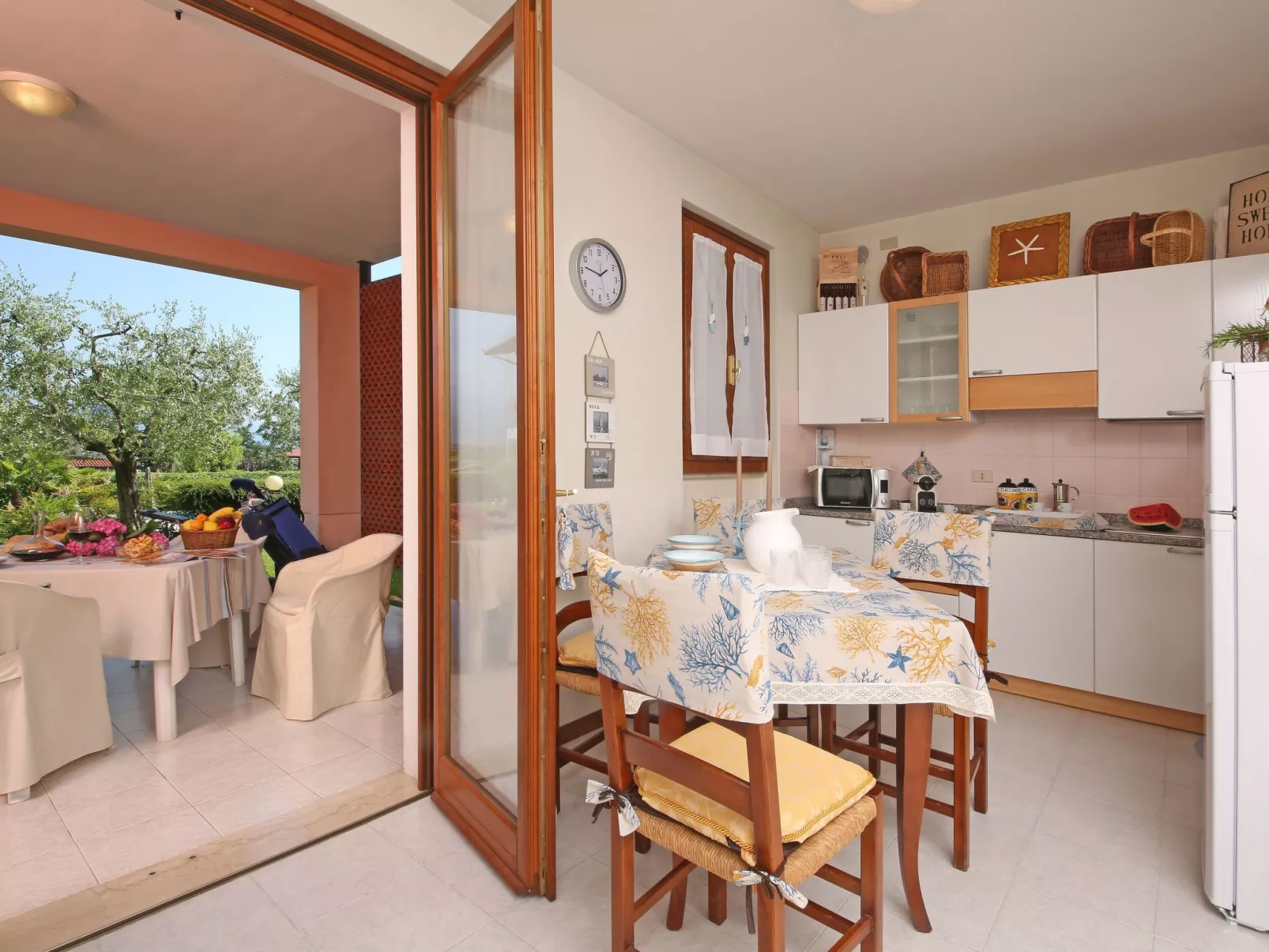 Inmitten von Blumen N.2-Image-tags.info