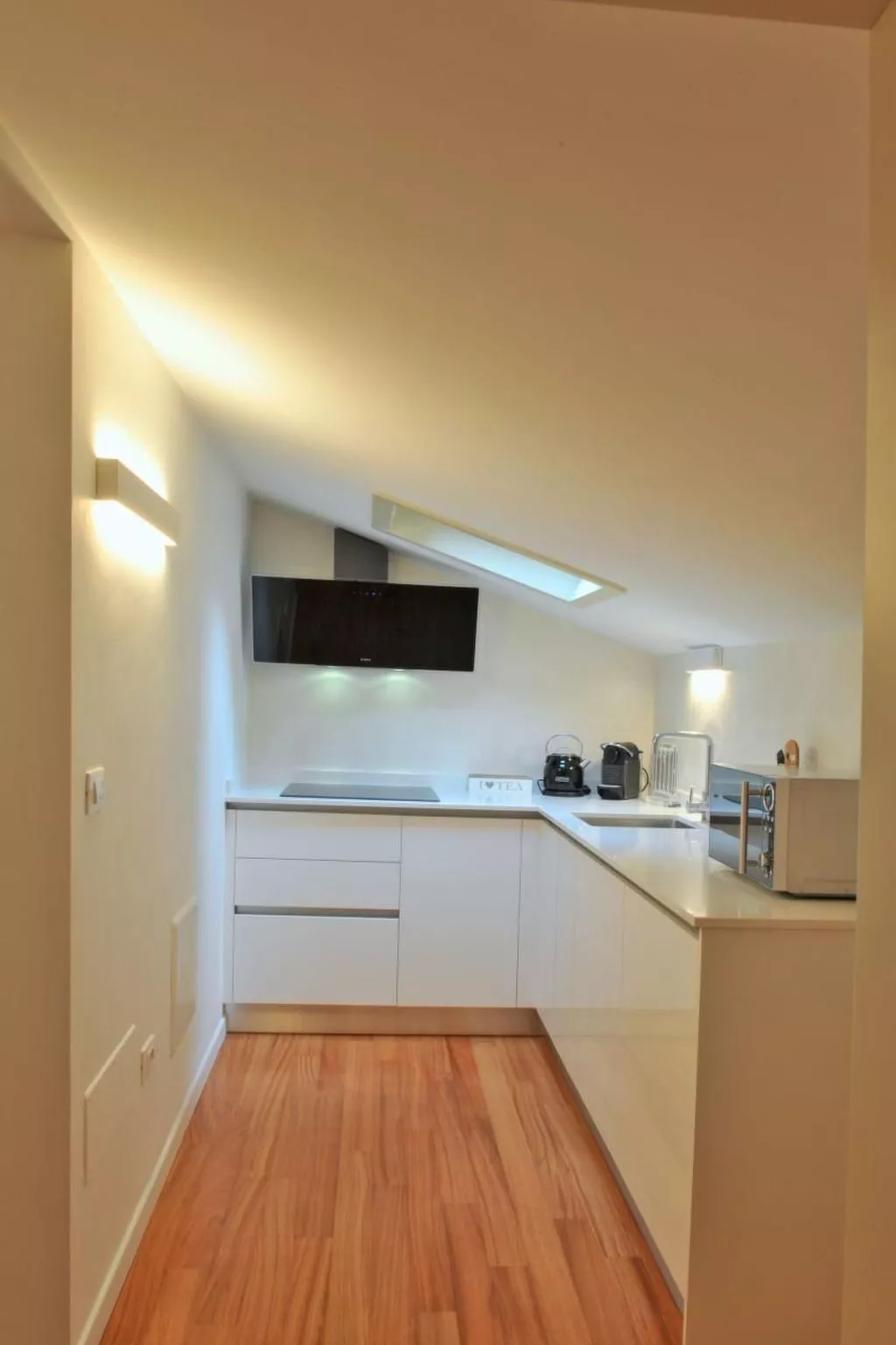 Große Wohnung in Limone Sul Garda mit Terrasse und Garten und Nah am Strand - Image-tags.info