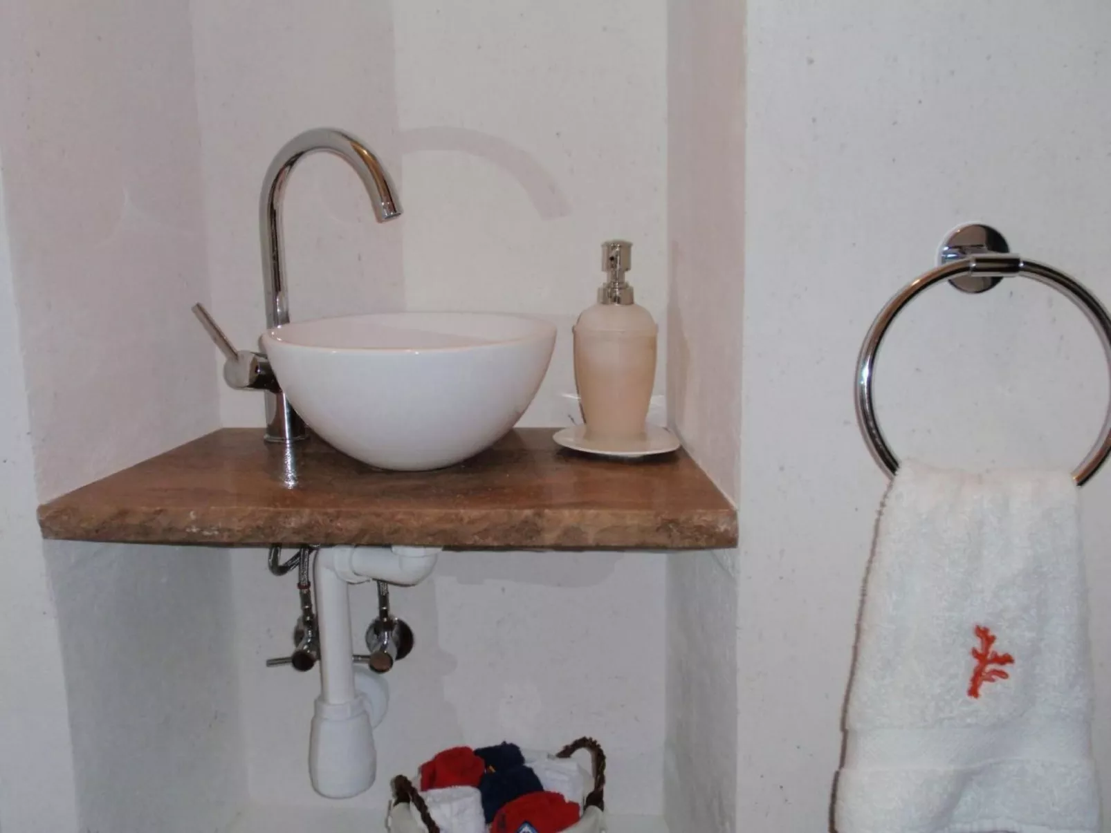 Traumhafter Rustico direkt am Ufer des Gardasees-Binnen