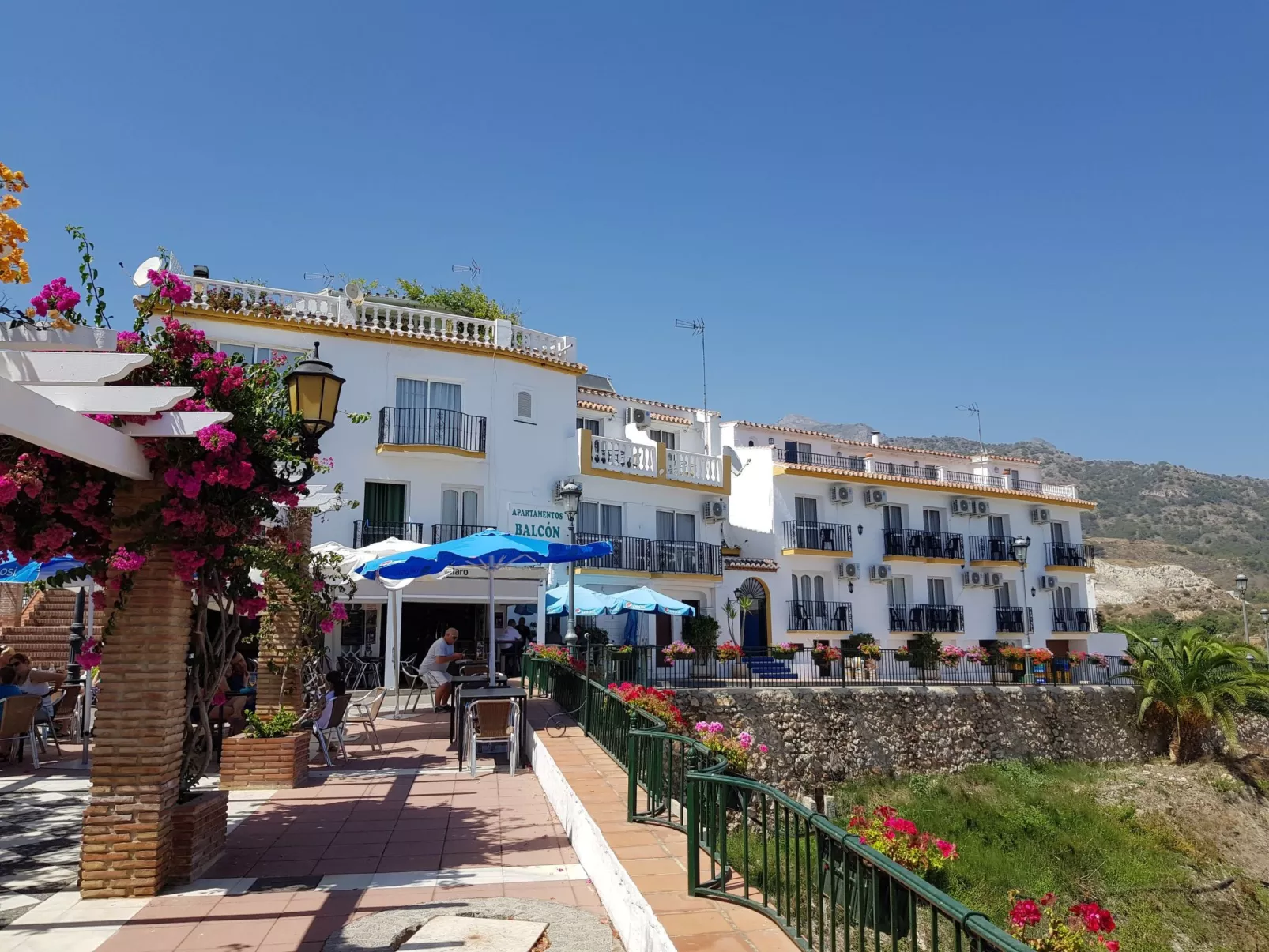 Schöne Villa mit Meerblick, großem Pool und Jacuzzi in Maro - Costa del Sol-Image-tags.info