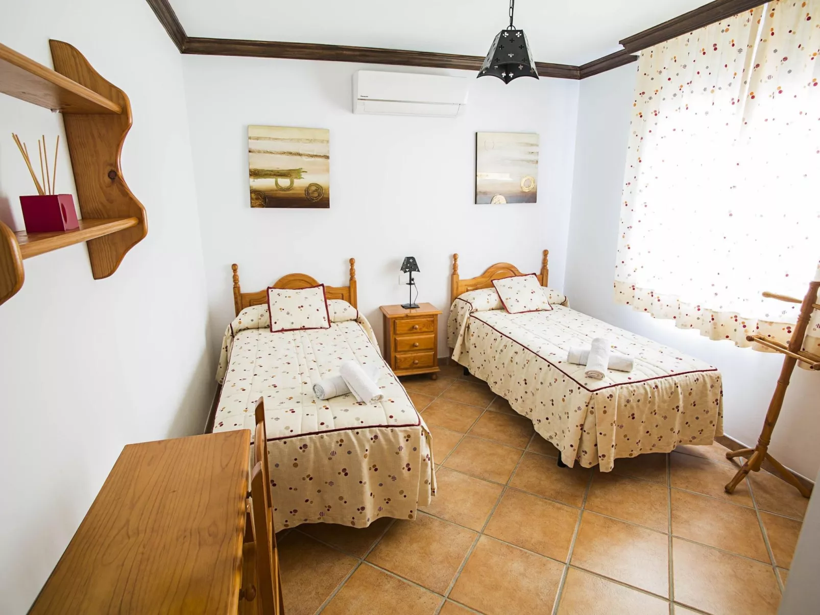 "Villa el Cano" mit Schwimmbad-Binnen