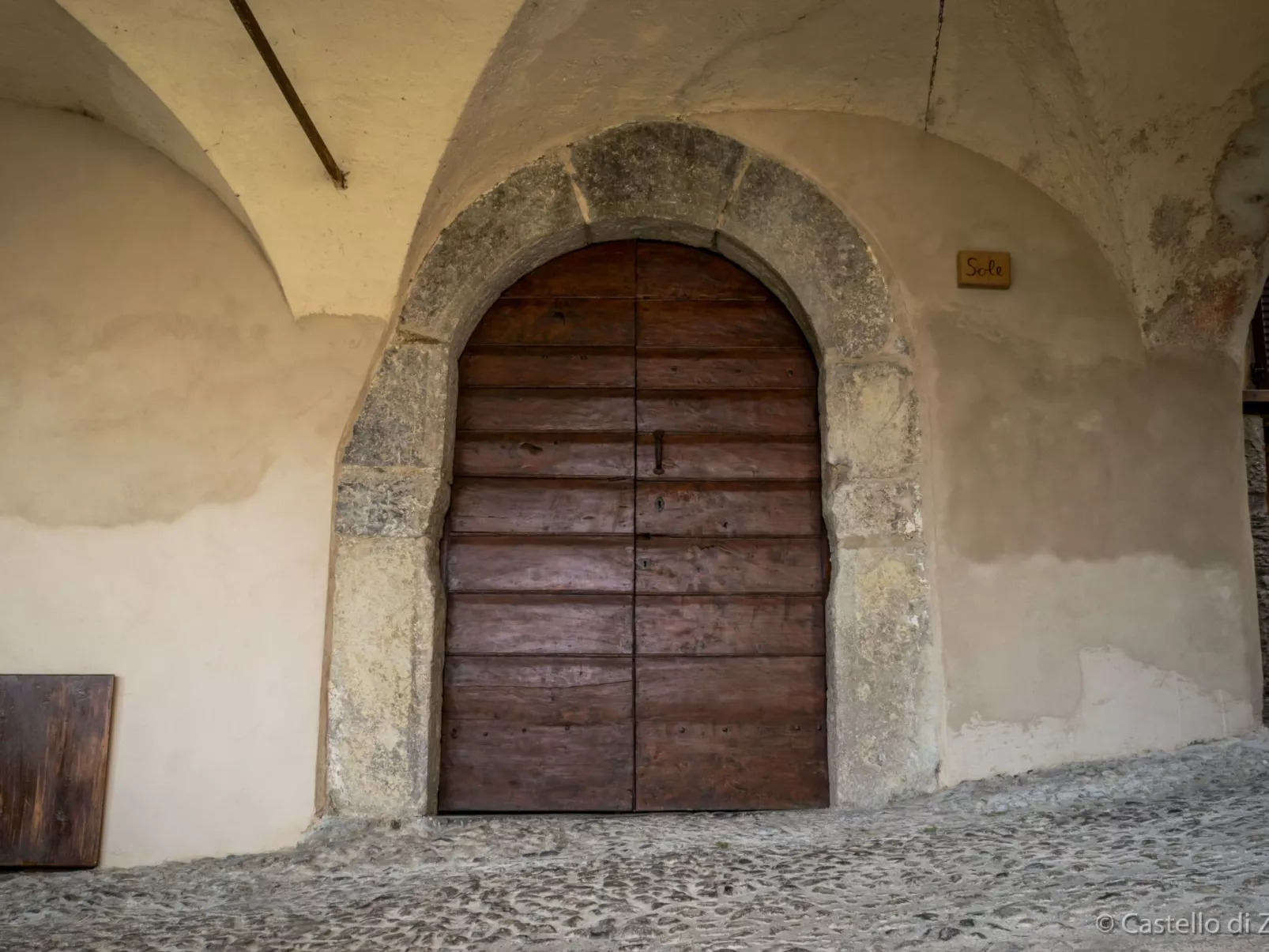Historisches Haus mit Seeblick-Buiten