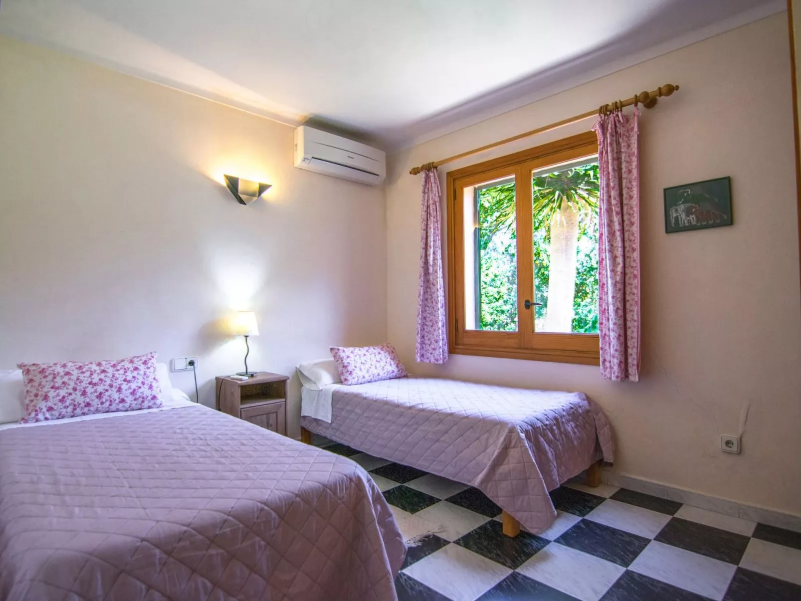 Finca mit Garten, Grill und Terrasse - Binnen