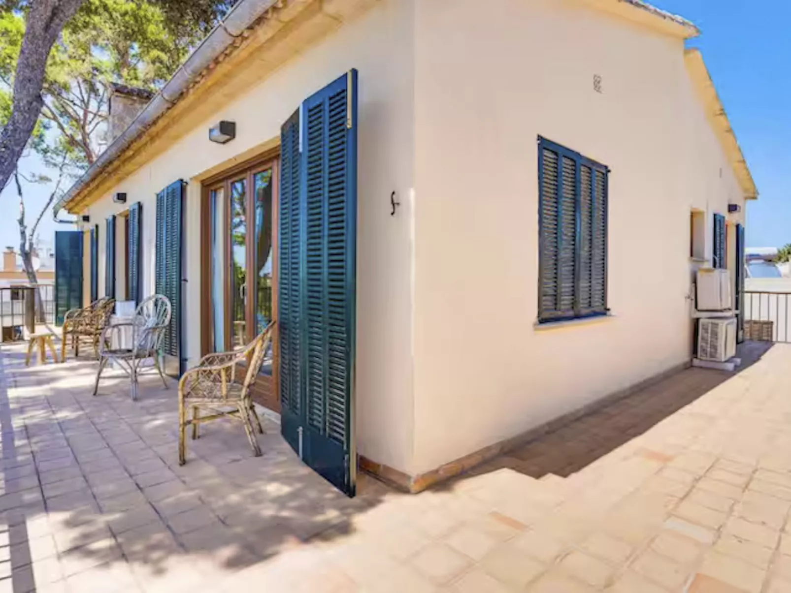 Villa mit Pool in Cala Estancia, nahe Palma-Buiten