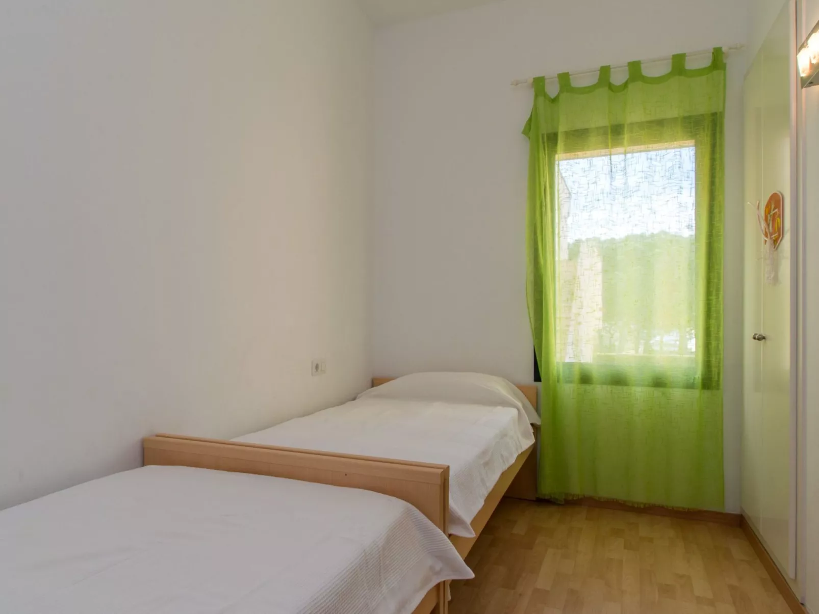 Costabravaforrent Pedró, Doppelhaushälfte für 6 Personen mit gemeinschaftlichem-Image-tags.info