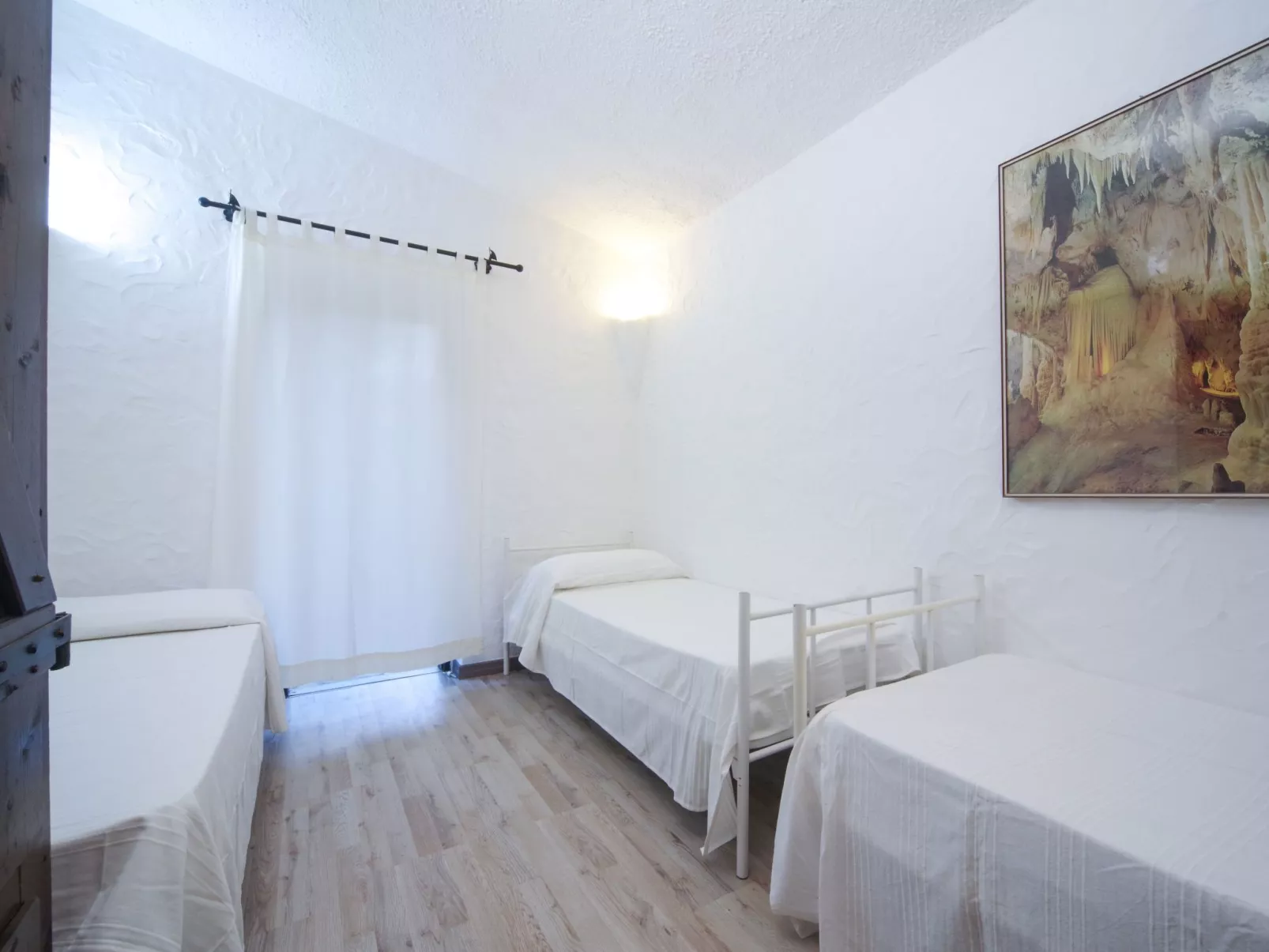 Schöne, neu renovierte Villa direkt am Strand in Costa Rei-Image-tags.info