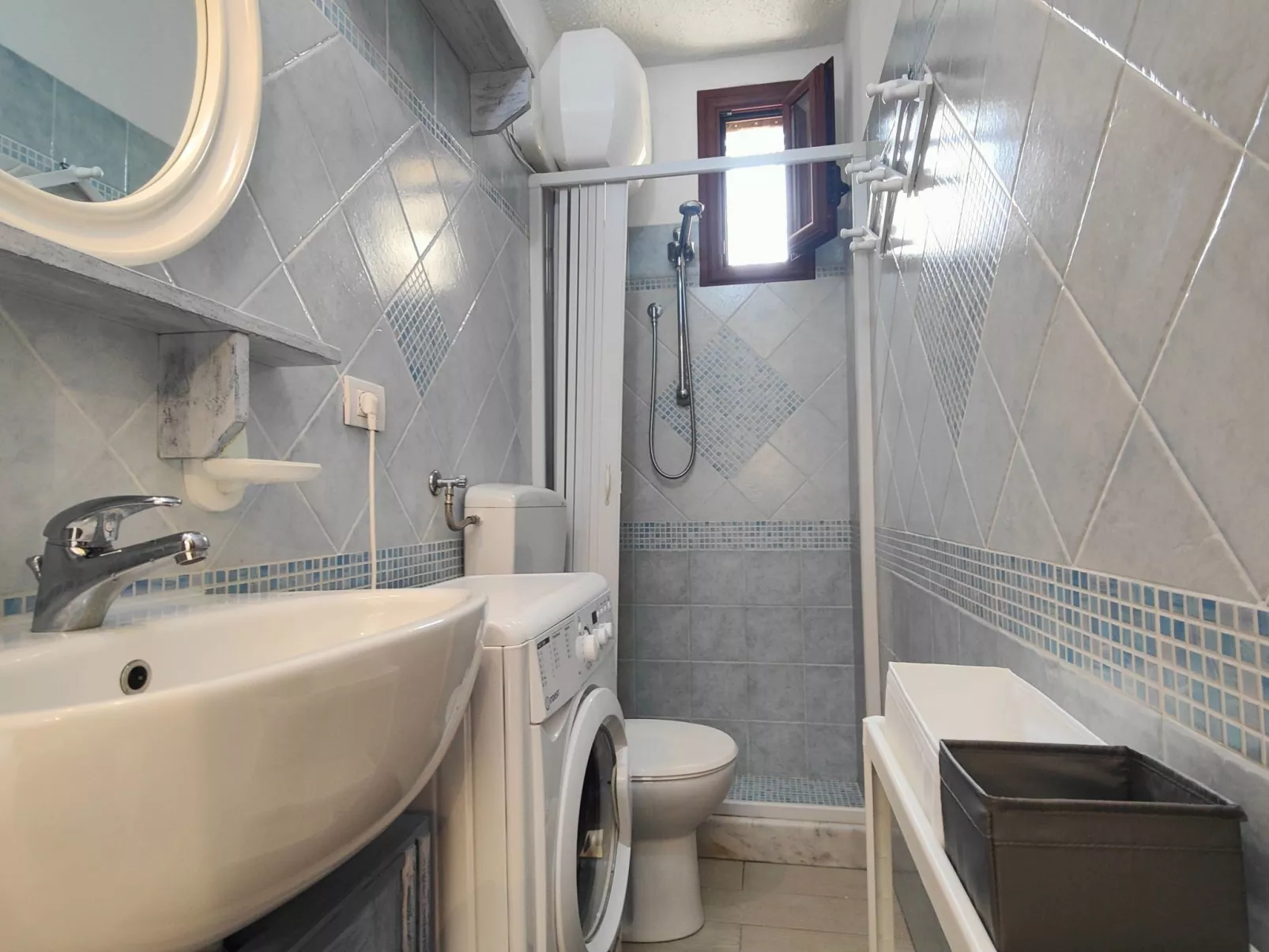 Belvedere Bilo-Image-tags.info