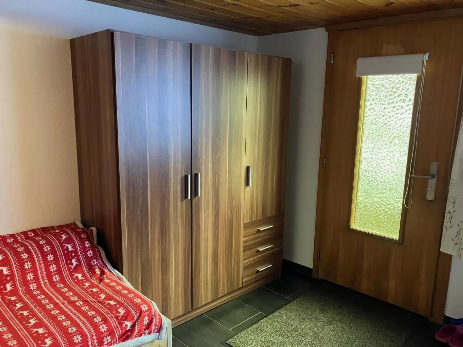 Gemütliches SINGLE-Studio-Binnen