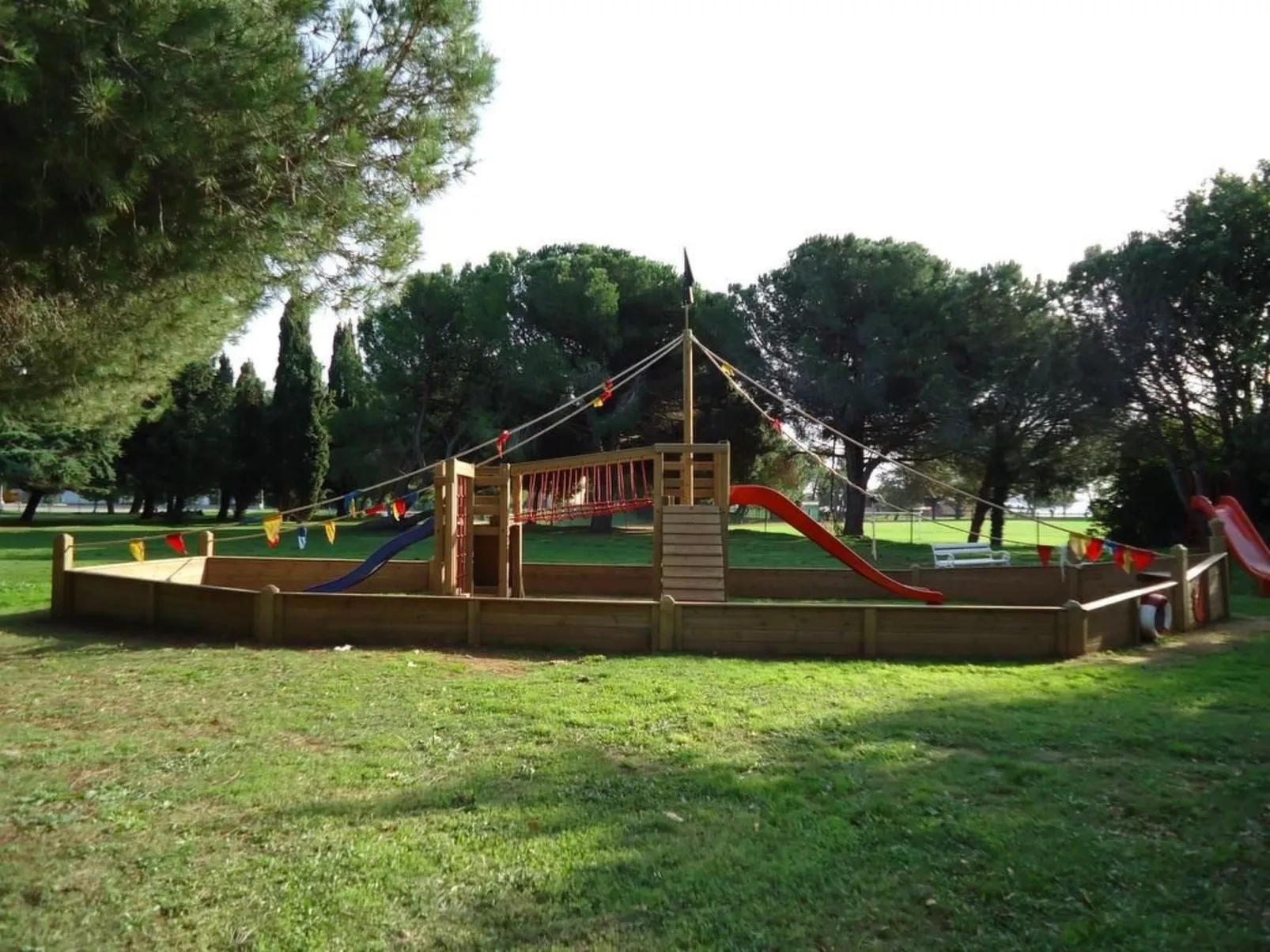 Modernes und komfortables Wohnen in der Wohnung-Buiten