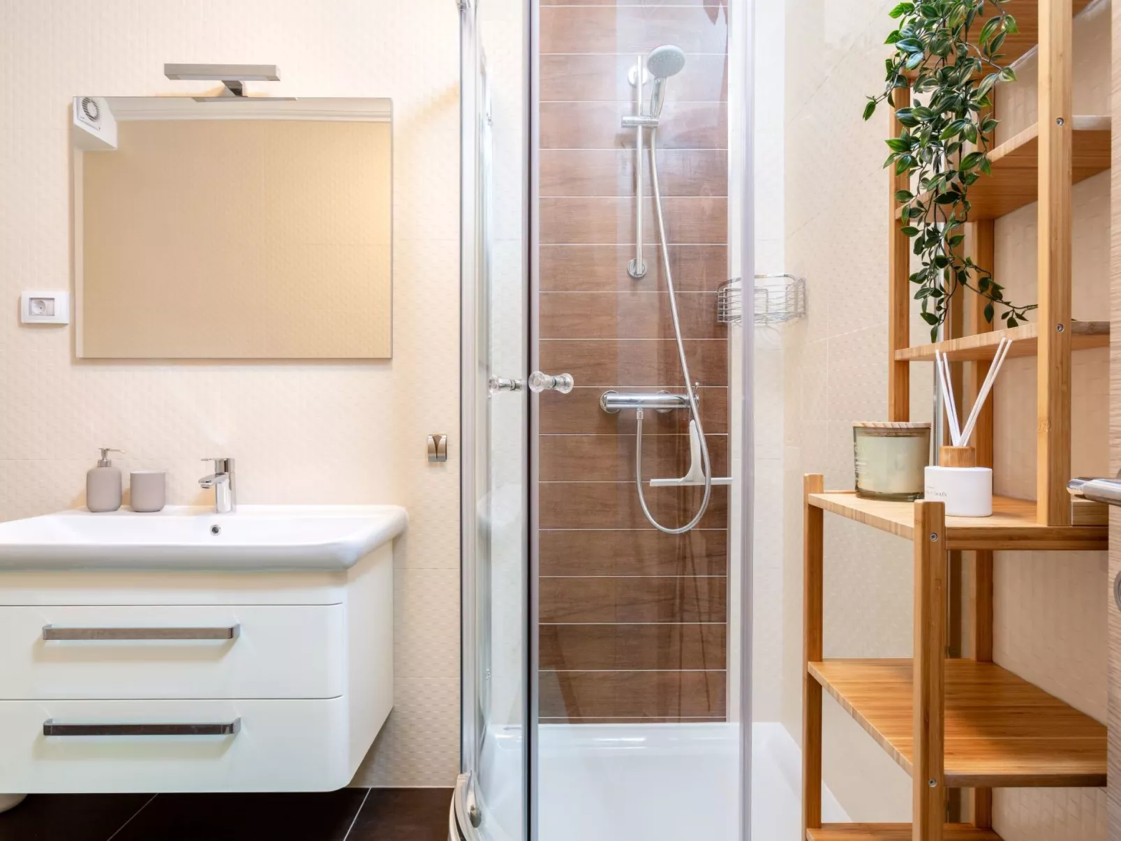 "Limani" mit Balkon-Image-tags.info