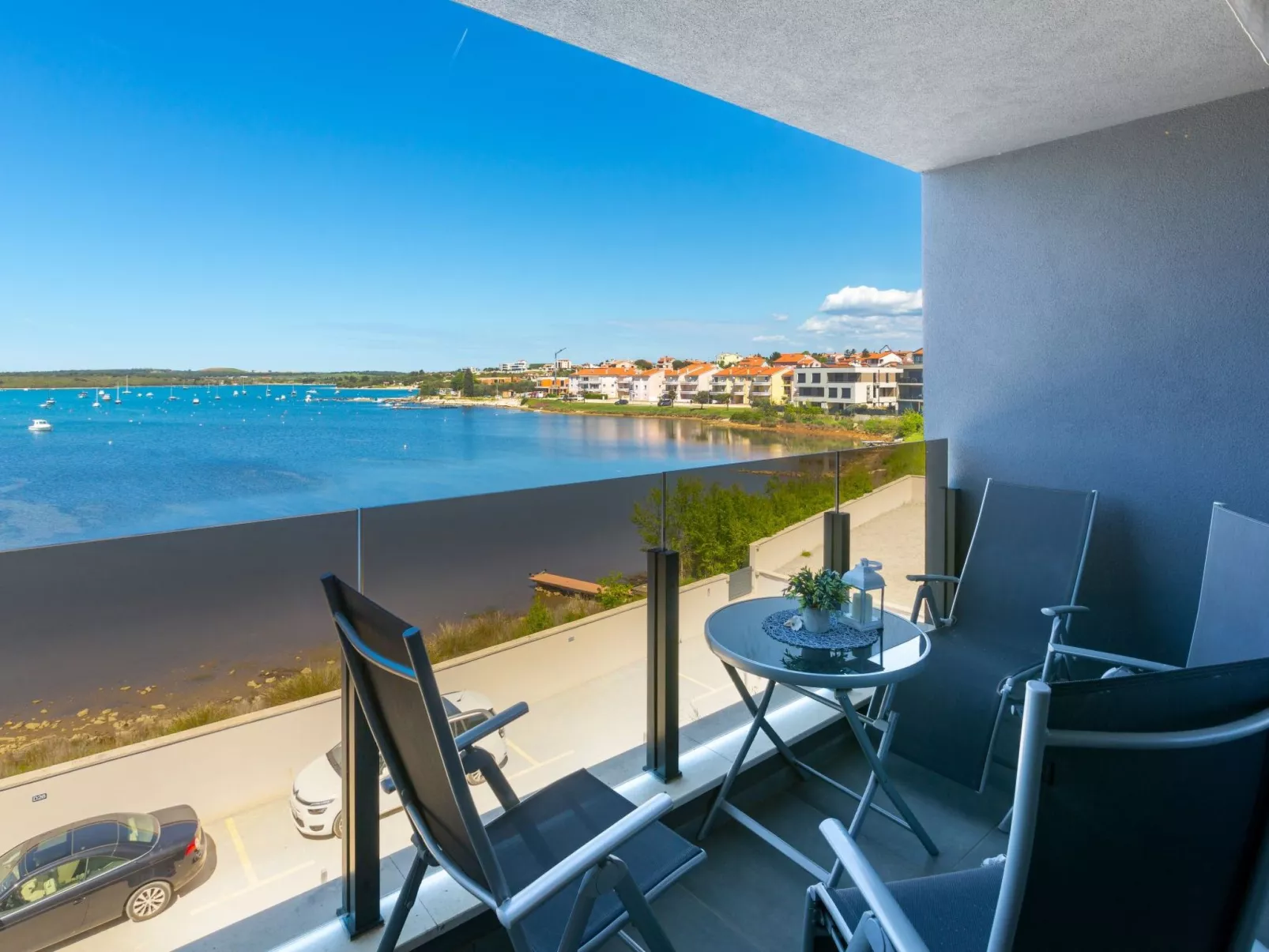 Moderne Wohnung in Medulin mit Gemeinsamem Pool - Buiten