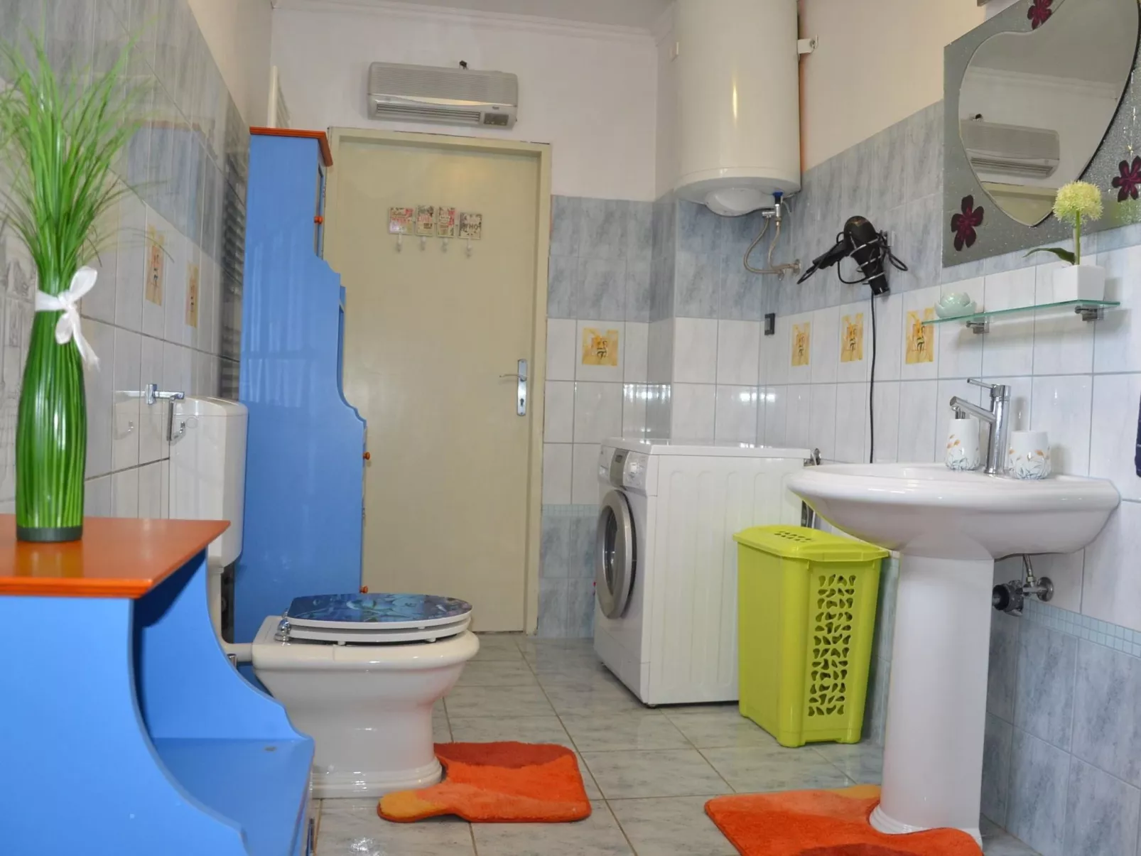 Geräumige Duplexwohnung mit Terrasse und Pool-Image-tags.info