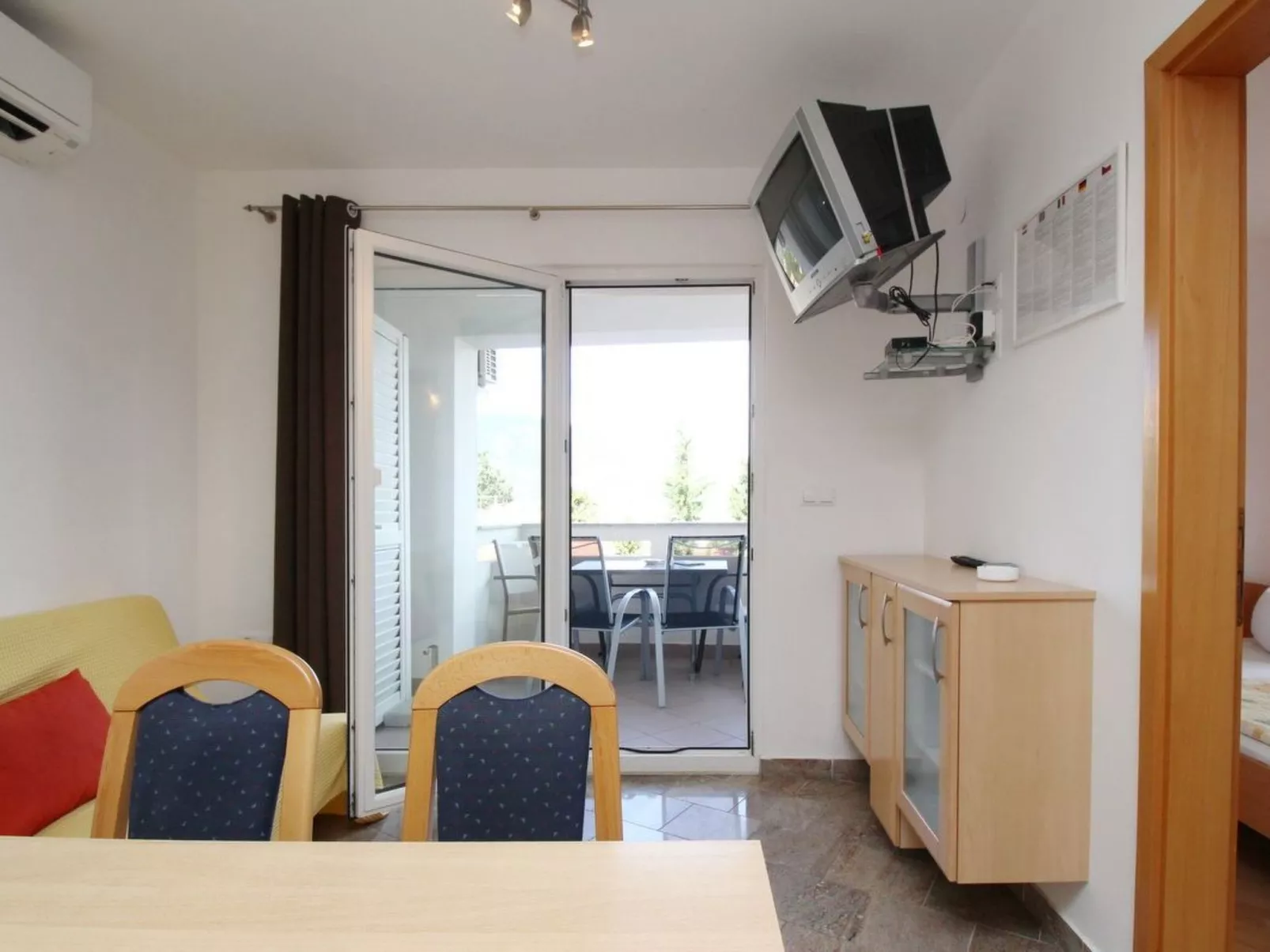 Wohnung in Baška mit Eigenem Balkon-Binnen