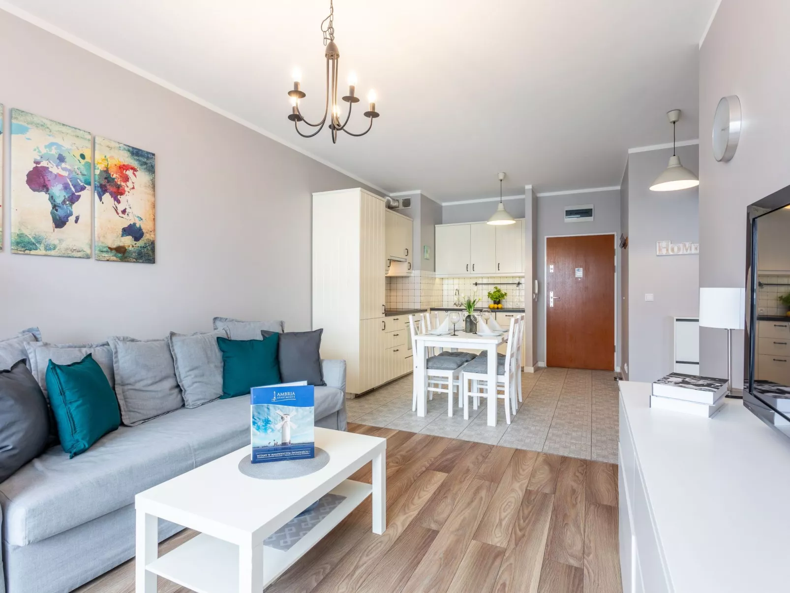 Zuza mit schönem Sonnenbalkon-Image-tags.info