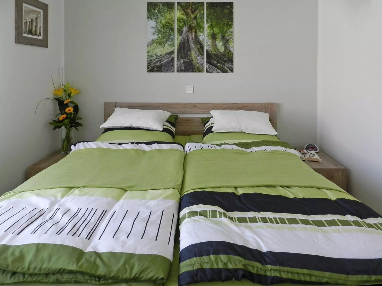 Gesamte Wohnung in Burhave mit Eigener Terrasse-Image-tags.info