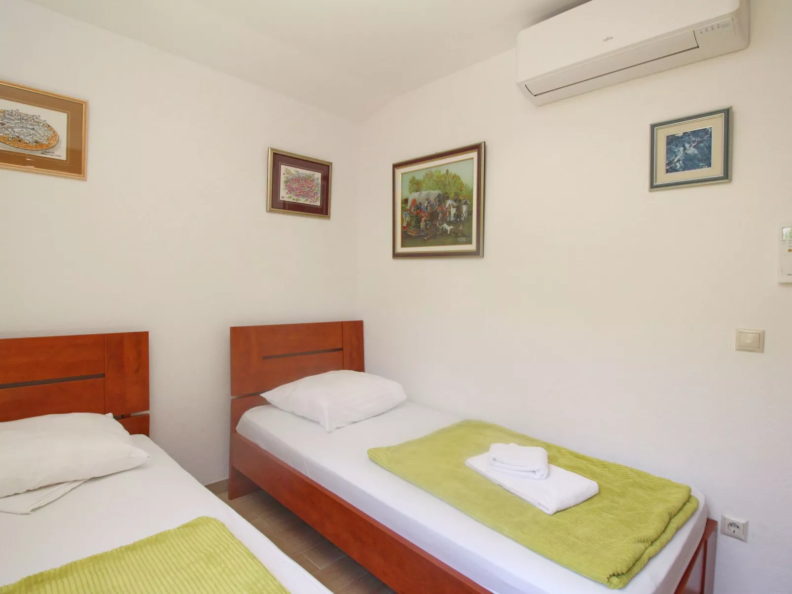 In Baška mit Eigenem Balkon-Binnen